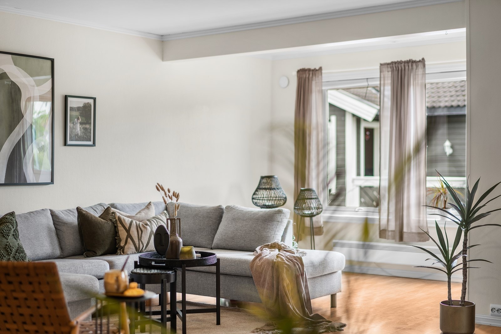 Stuen sett fra kjøkkenet. Galleribilde