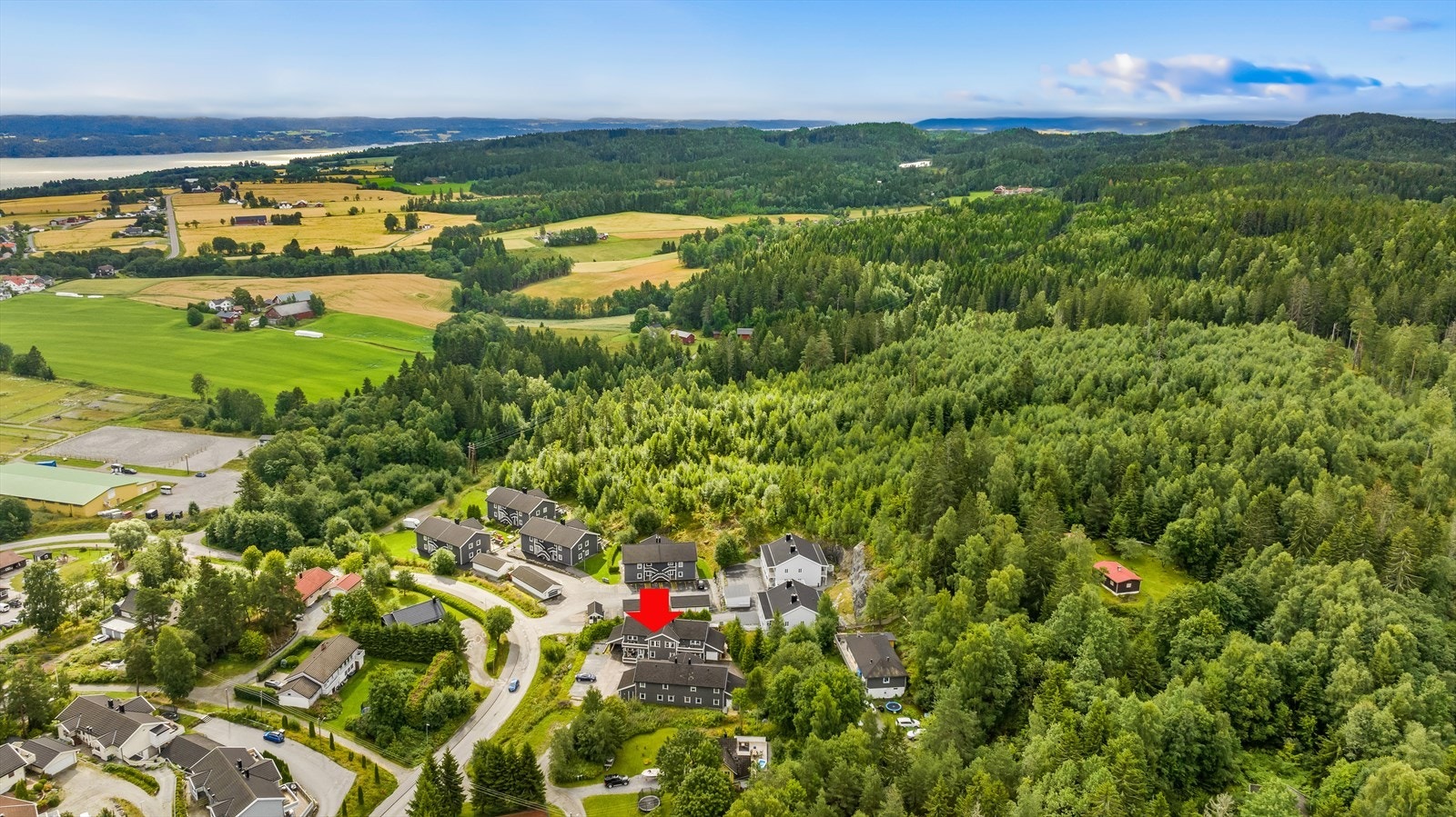 Flott beliggenhet blant naturskjønne omgivelser, på Flateby i Enebakk kommune. Galleribilde