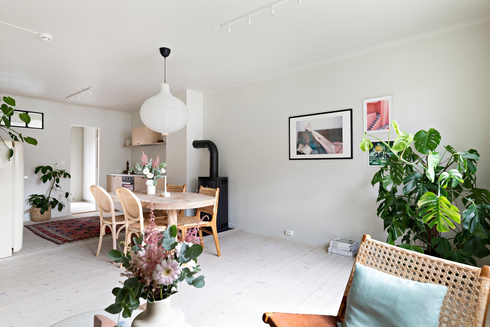 Boligen er gjennomgående og har arealeffektiv planløsning med god størrelse på alle rom. Galleribilde