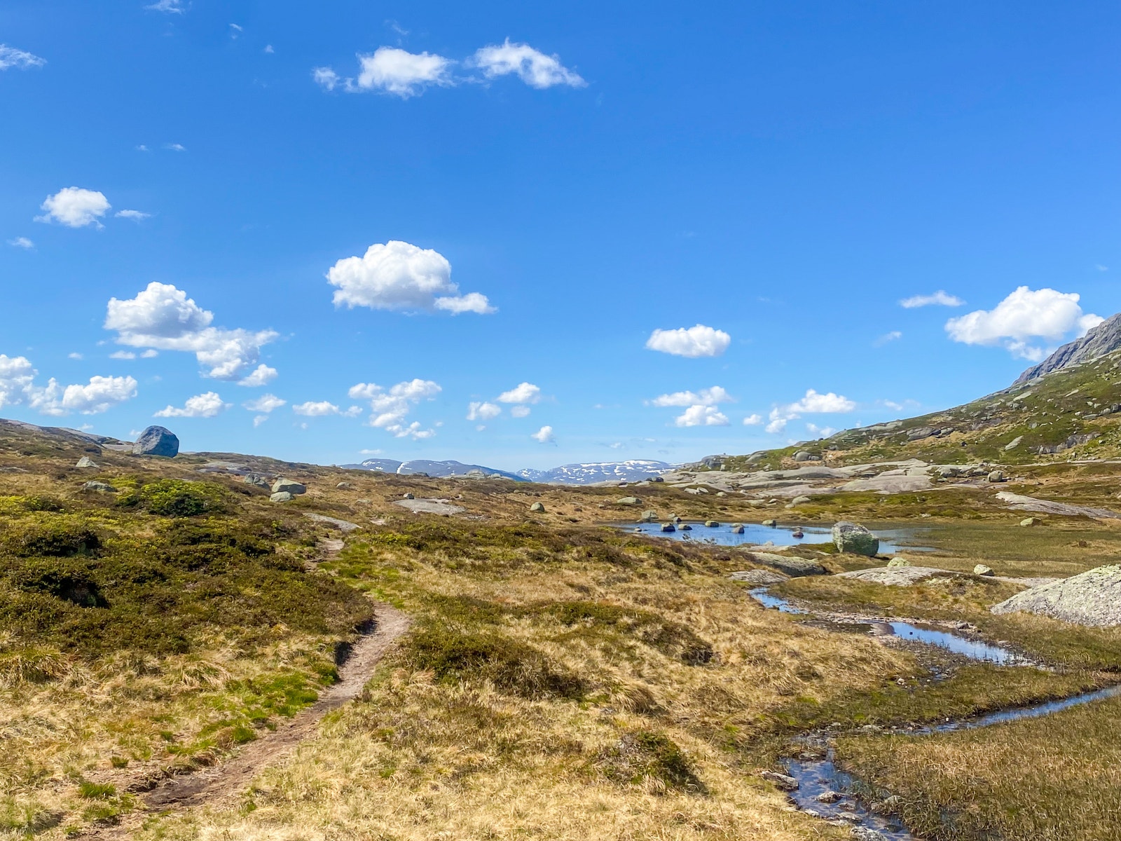 Jogledalen - flott turmål både sommer og vinter. Galleribilde