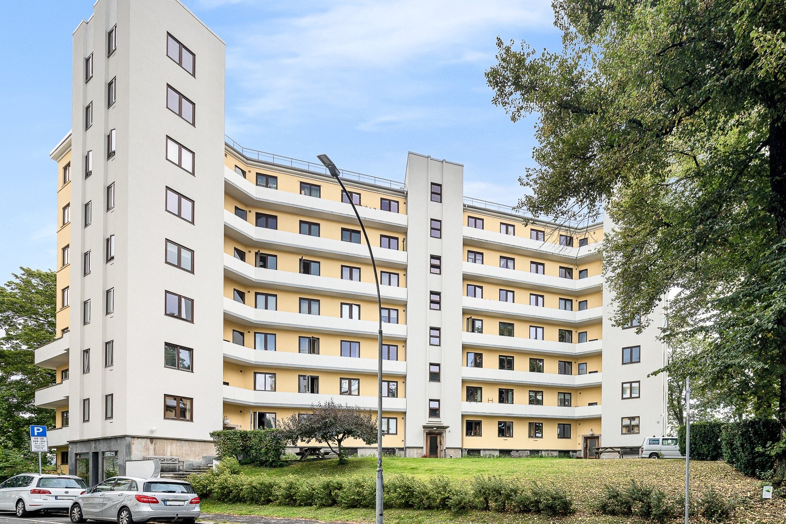 Bygget er fra 1936 og ligget på et høydedrag på St.hanshaugen Galleribilde