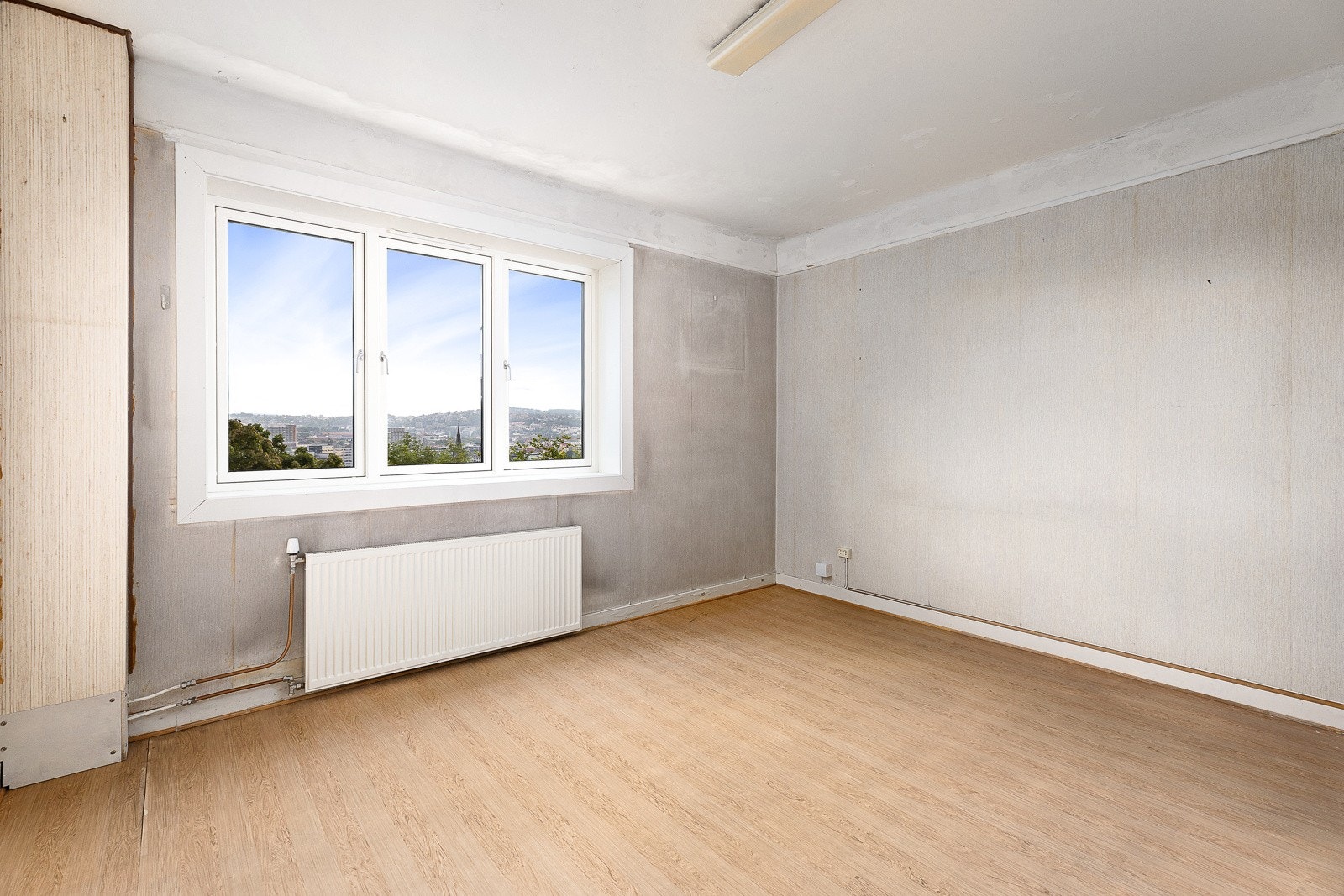 Stuen har store vindusflater og fantastisk utsikt over Oslo Galleribilde