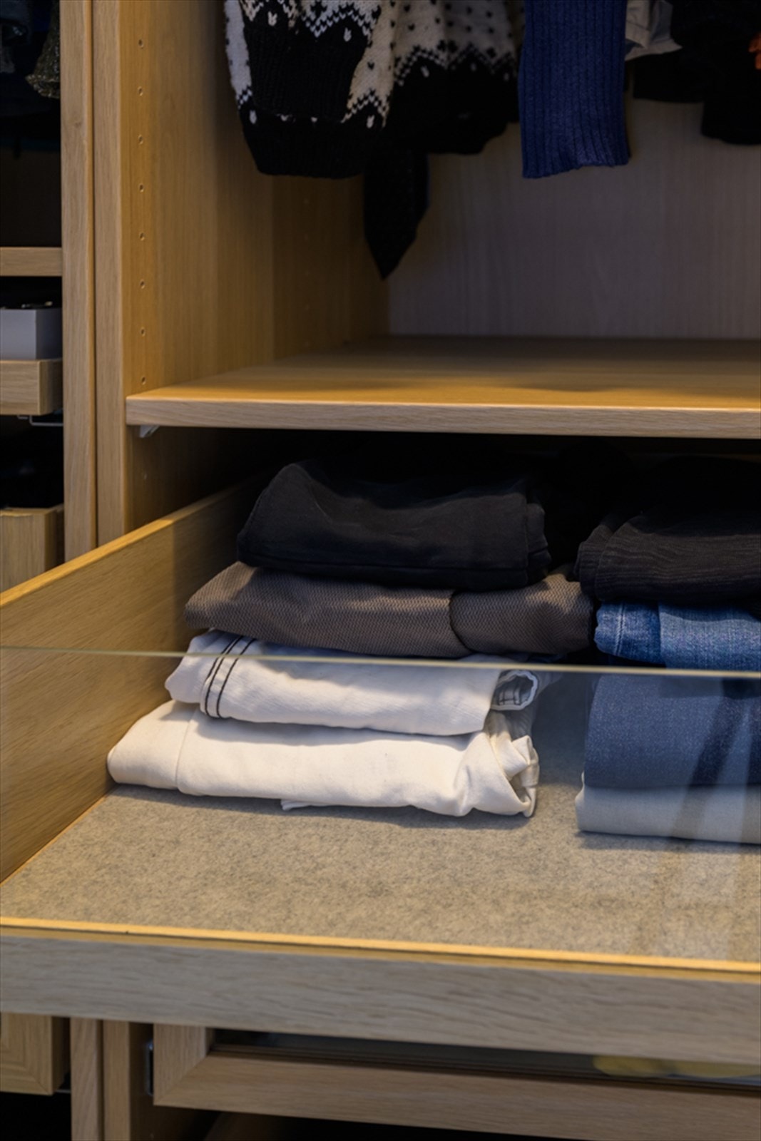 Detaljbildet garderobe Galleribilde