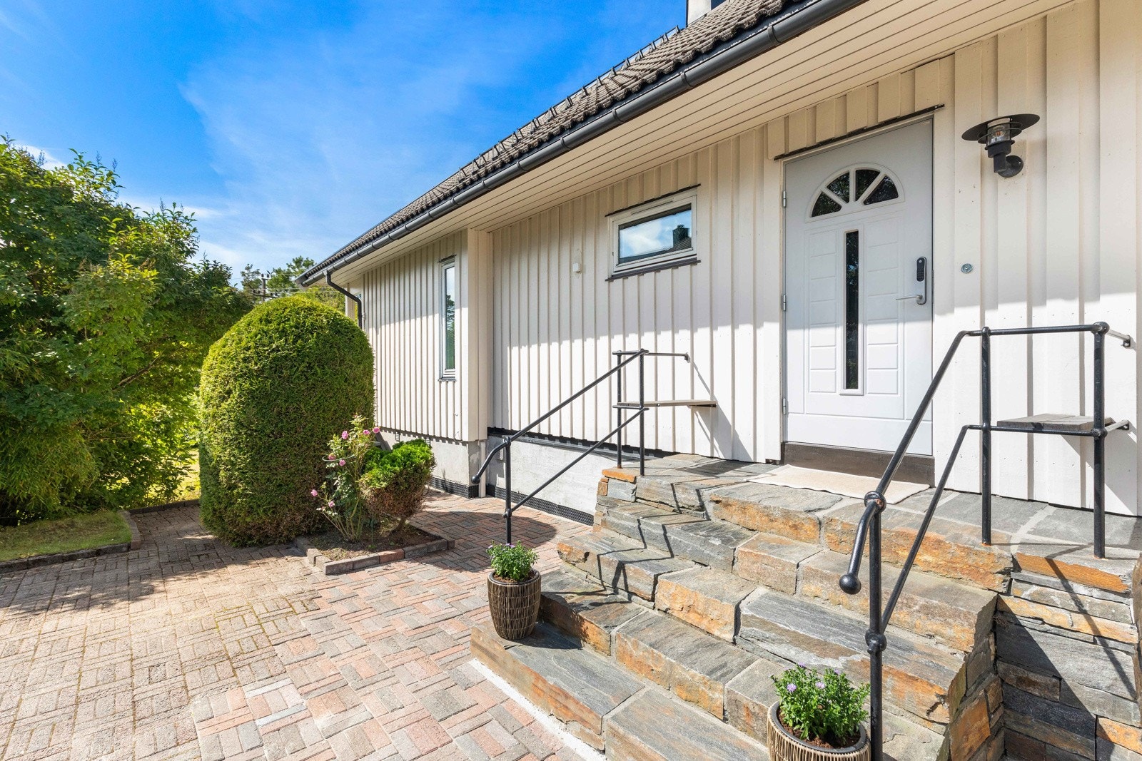 Pent inngangsparti Galleribilde