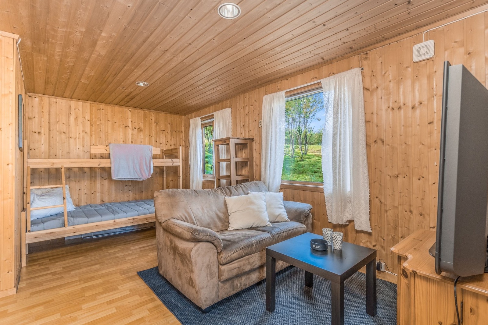 Stue/soverom i anneks Galleribilde