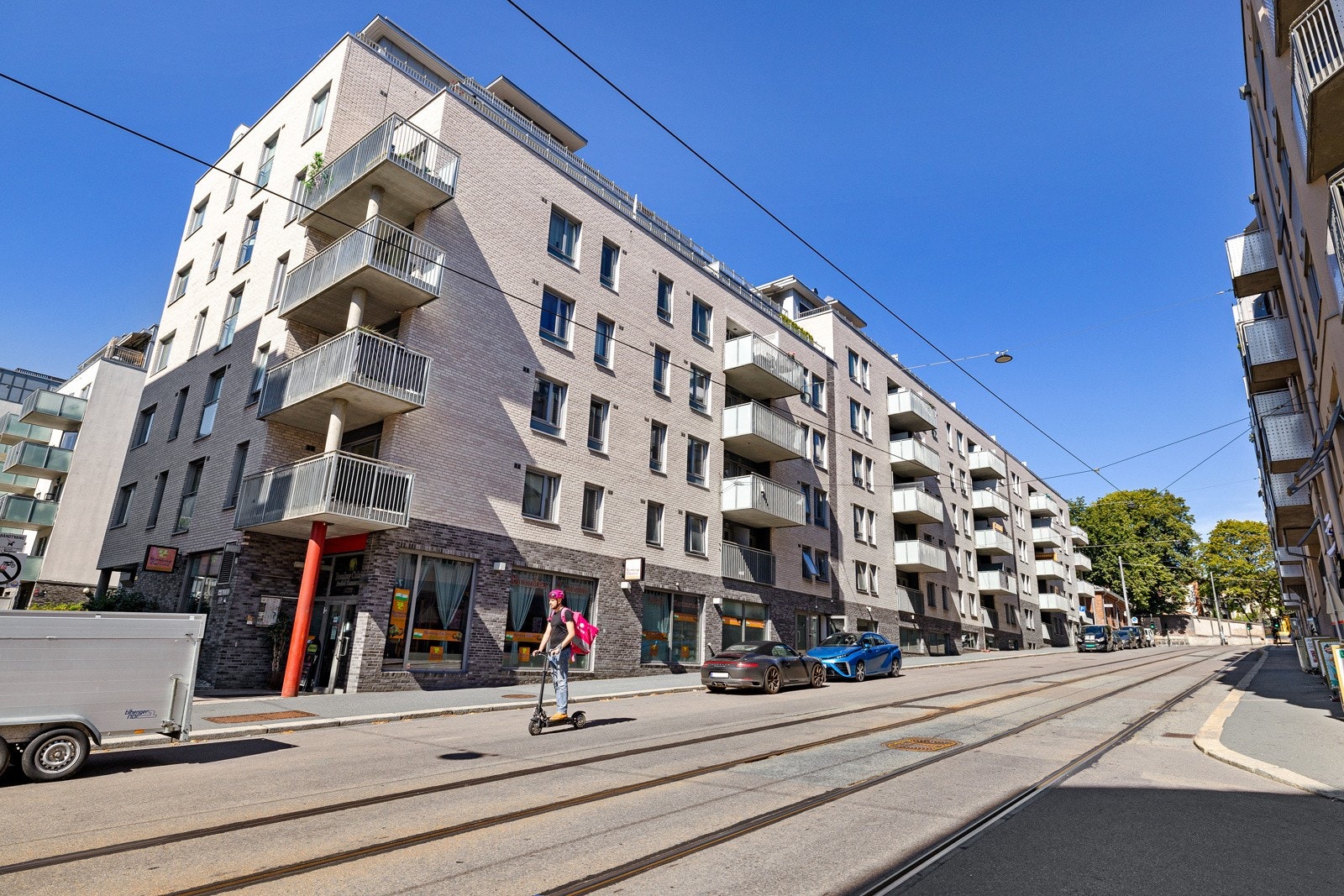 Leiligheten ligger høyt i 6. etasje med trappefri adkomst med heis! Galleribilde