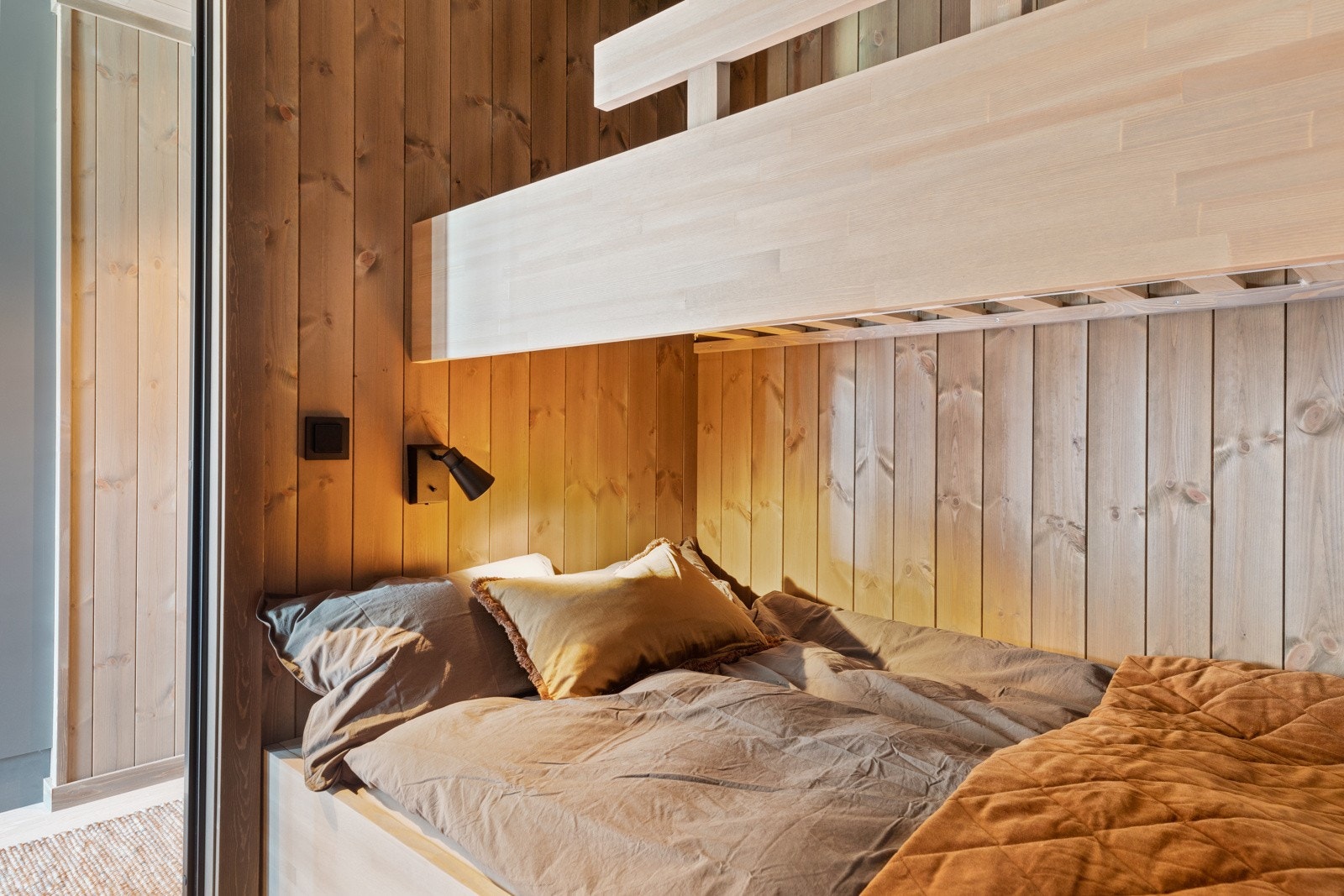 Leiligheten har oppgradert lysanlegg fra standard leveranse. Galleribilde