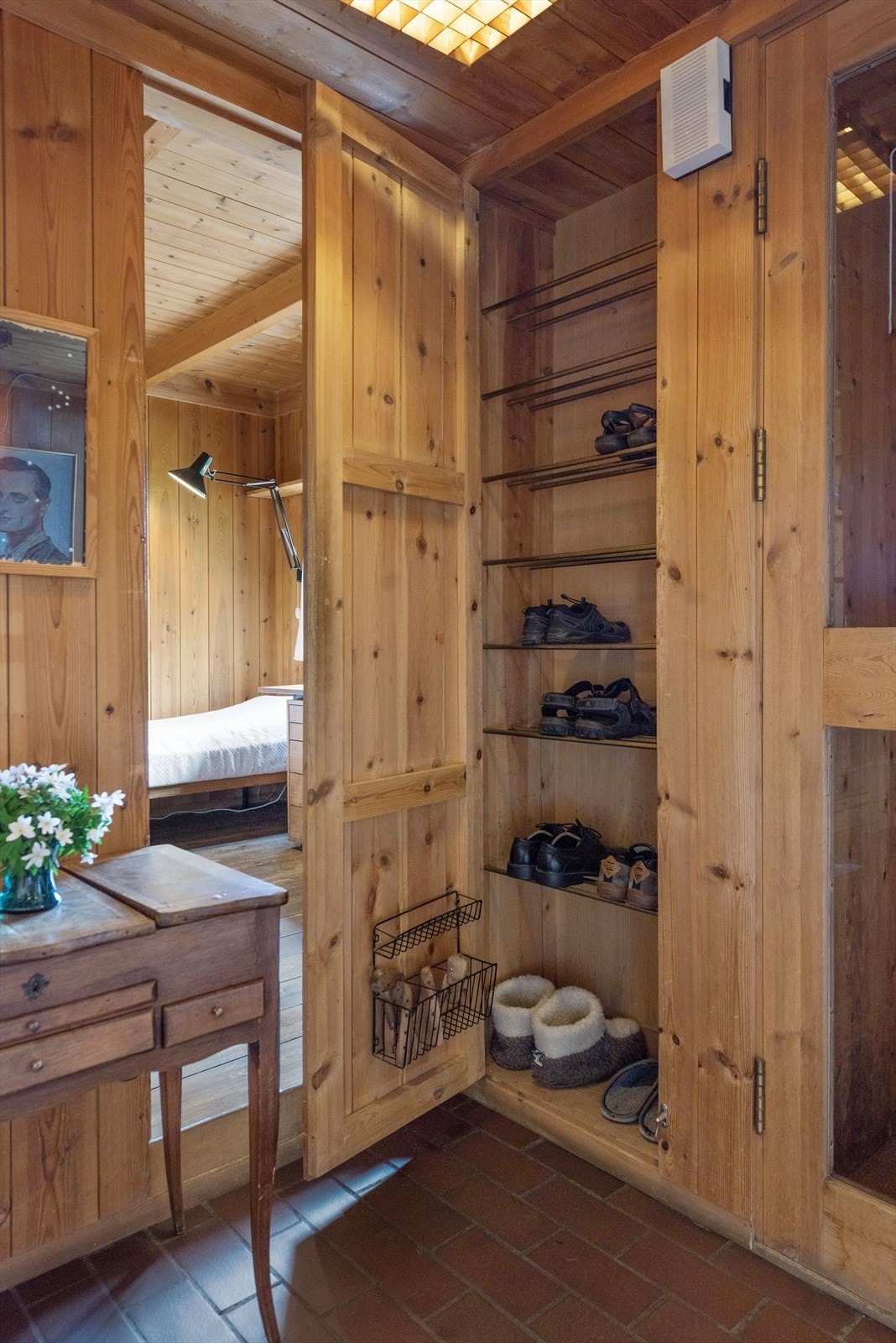 Gjennomgående smarte og integrerte oppbevaringsløsninger. Galleribilde