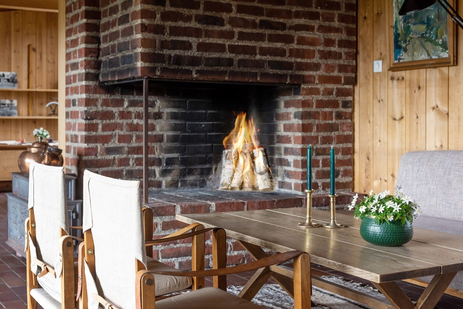 Stuens hjerte har rom for et ordentlig leirbål. Galleribilde