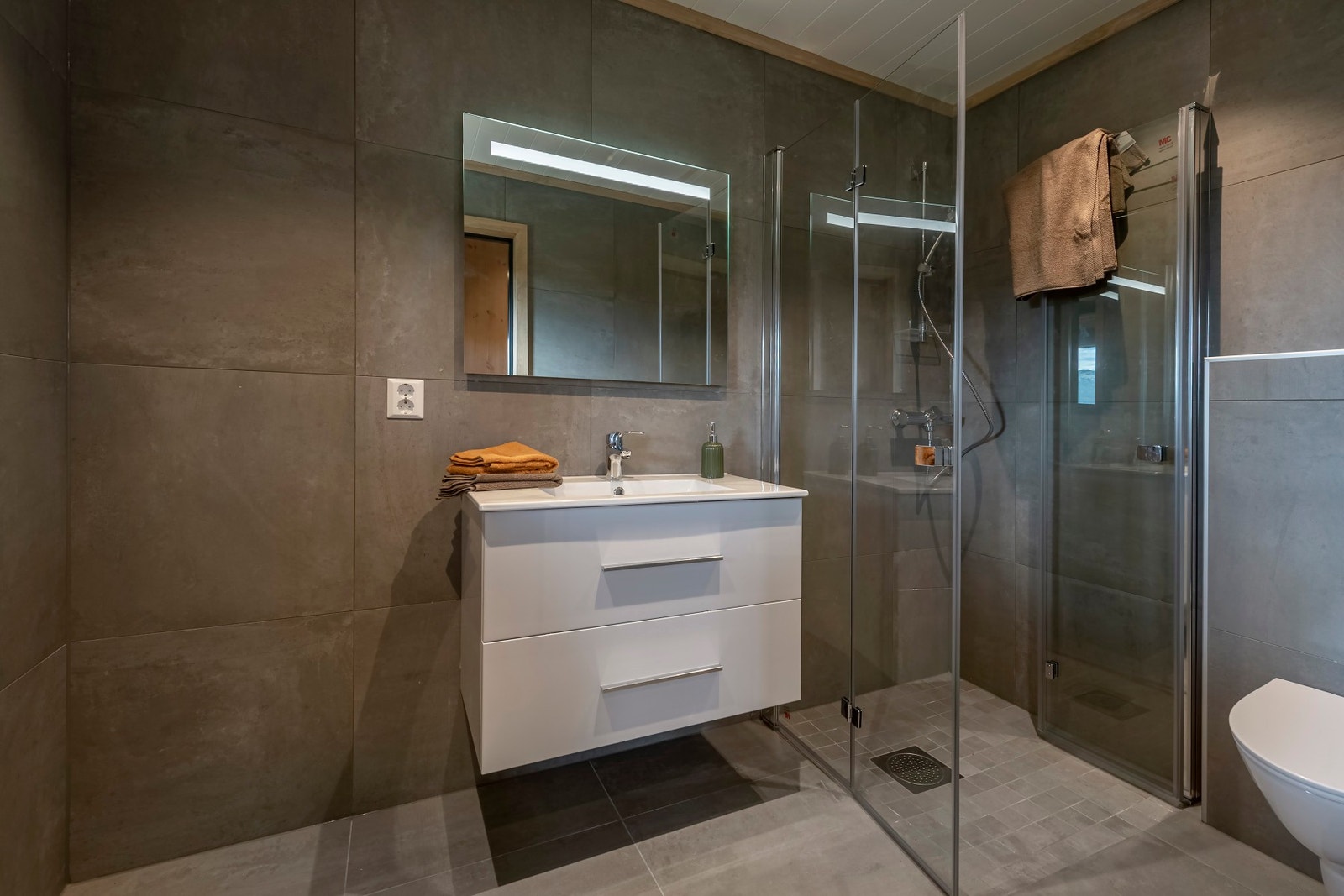 Bad på 4,5 kvm. Galleribilde