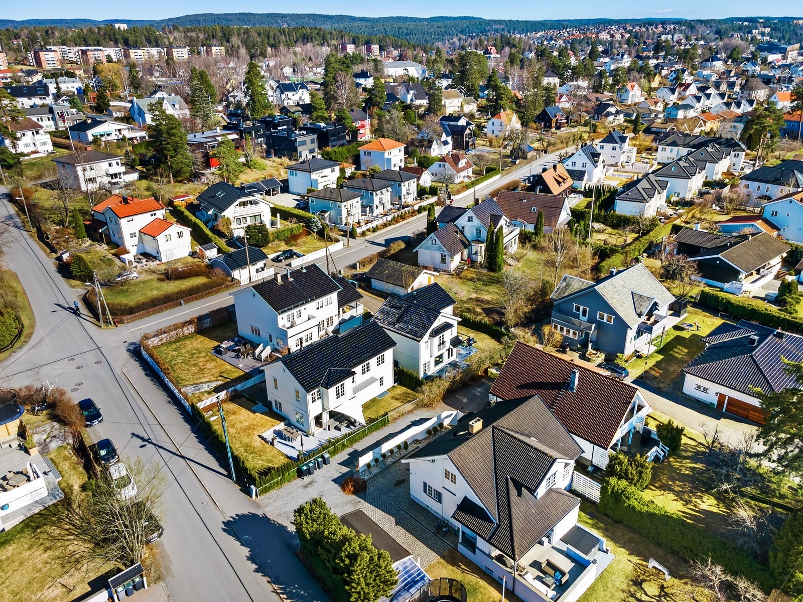 Boligen har en fin beliggenhet i et meget attraktivt området. Galleribilde