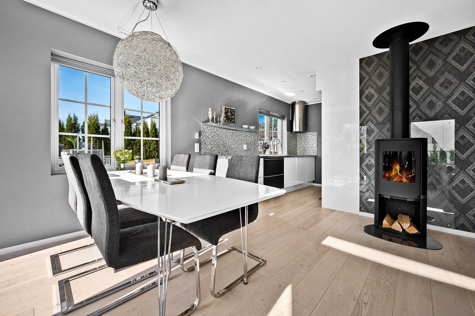 Videre kommer man til kjøkkenet. Galleribilde