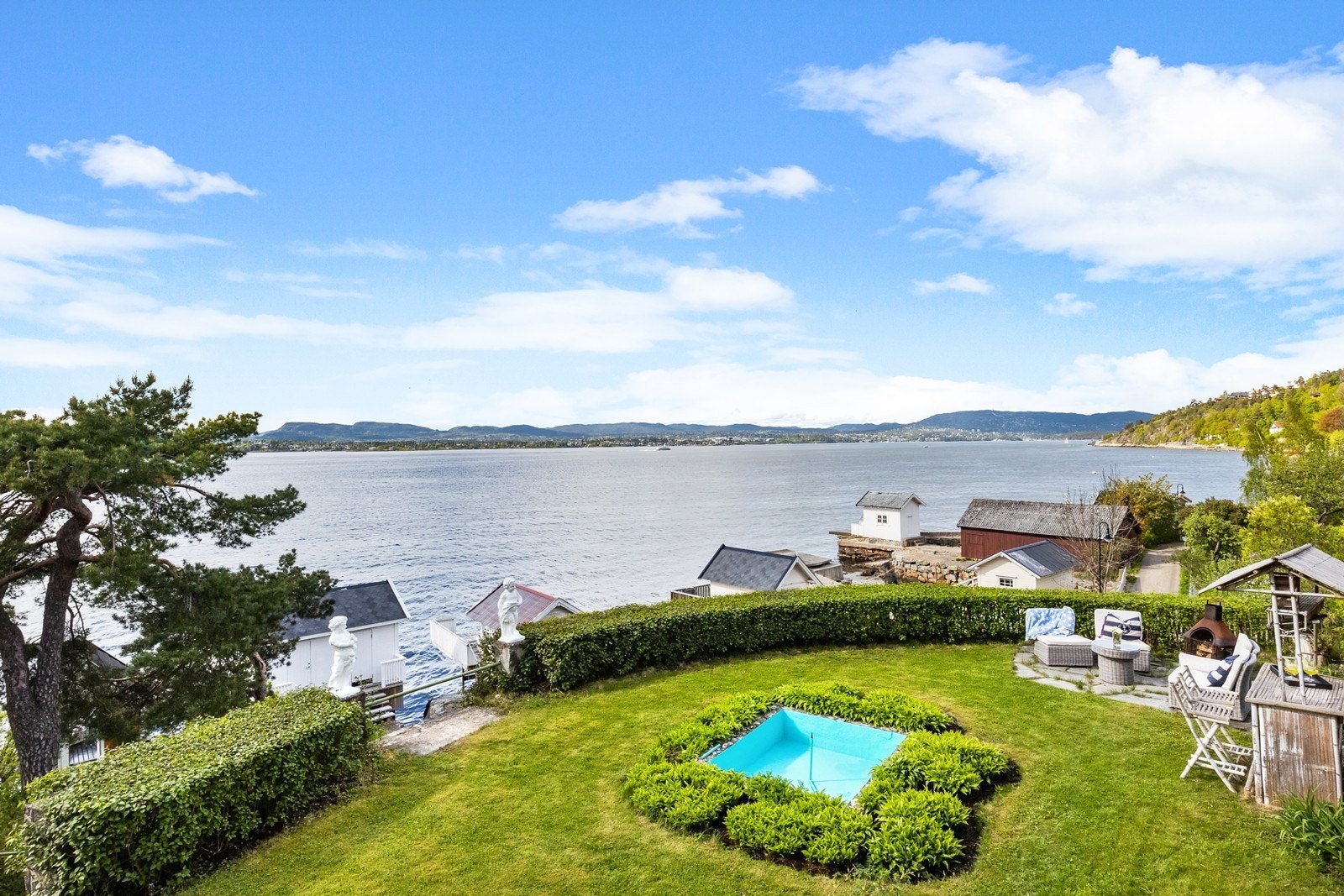 Slemmestad, Asker og Holmenkollen mot nordvest Galleribilde