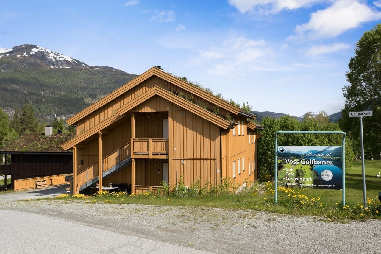 Flott Golf anlegg like ved tomten Galleribilde