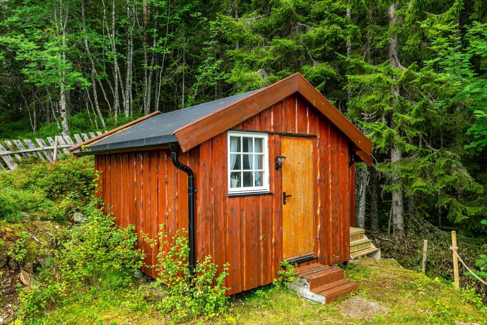 Hytta ligger i et LNF-område, med de begrensninger det medfører. Galleribilde