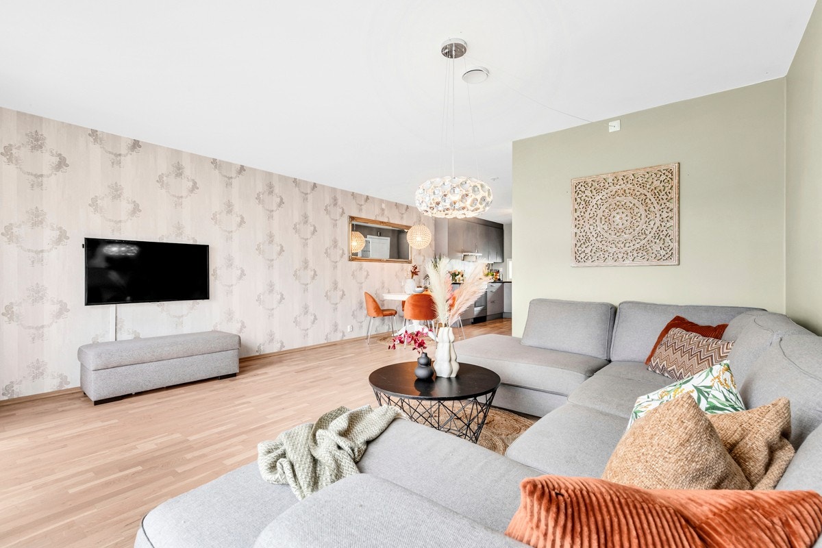 Det er vannbåren gulvvarme i alle rom, og kostnaden er inkludert i fellesutgiftene. Galleribilde