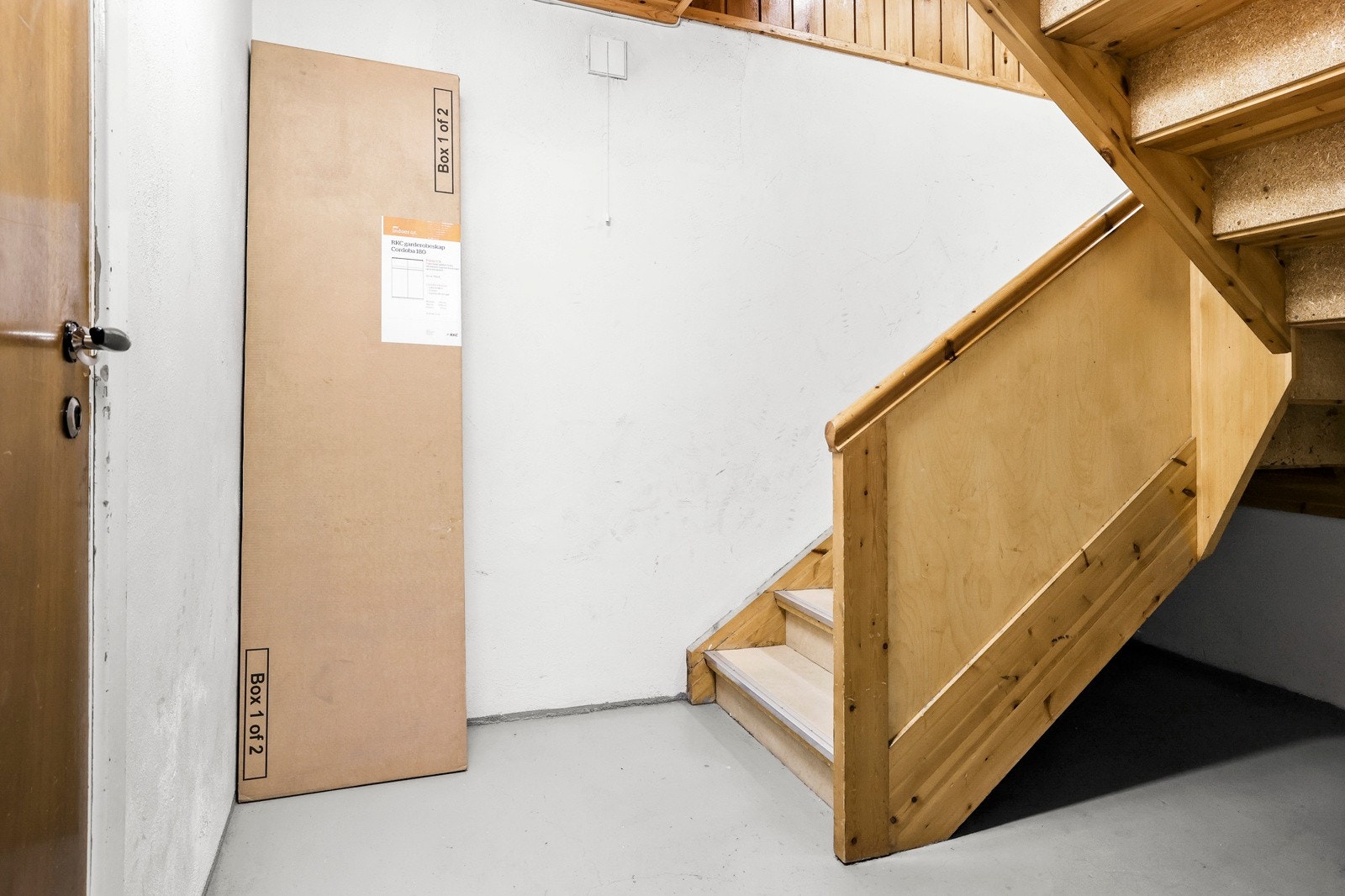 Trapp ned til kjeller i bygget Galleribilde