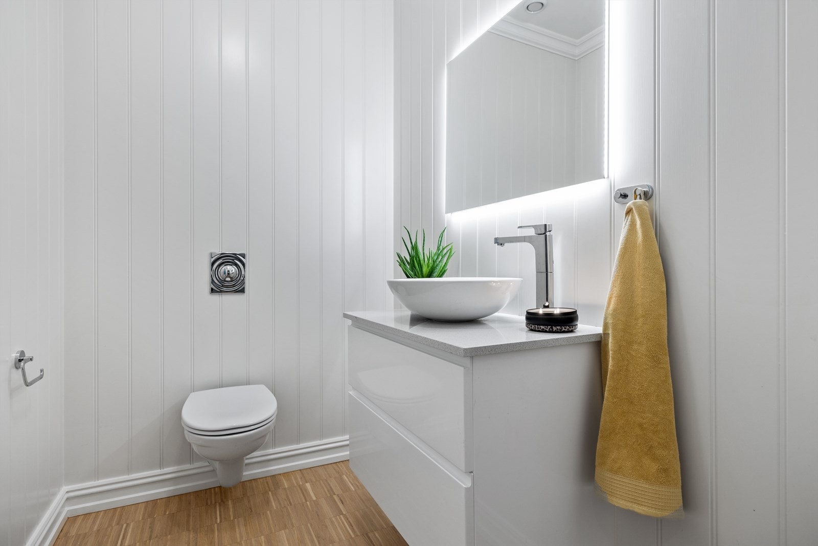 Toalett/wc-rom i andre etasje Galleribilde