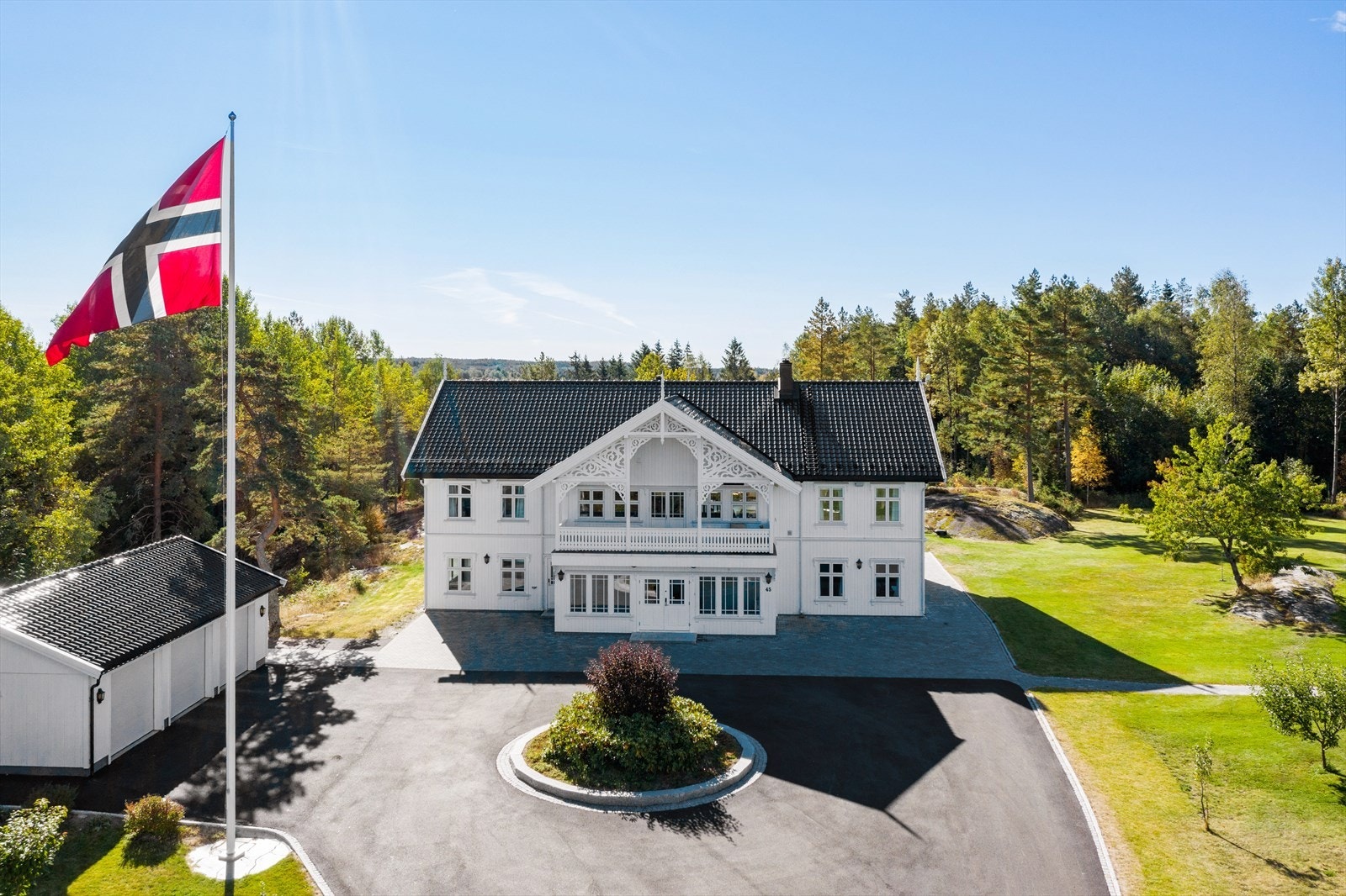 Oppsandveien 45 - En unik og herskapelige enebolig med høy standard! Galleribilde