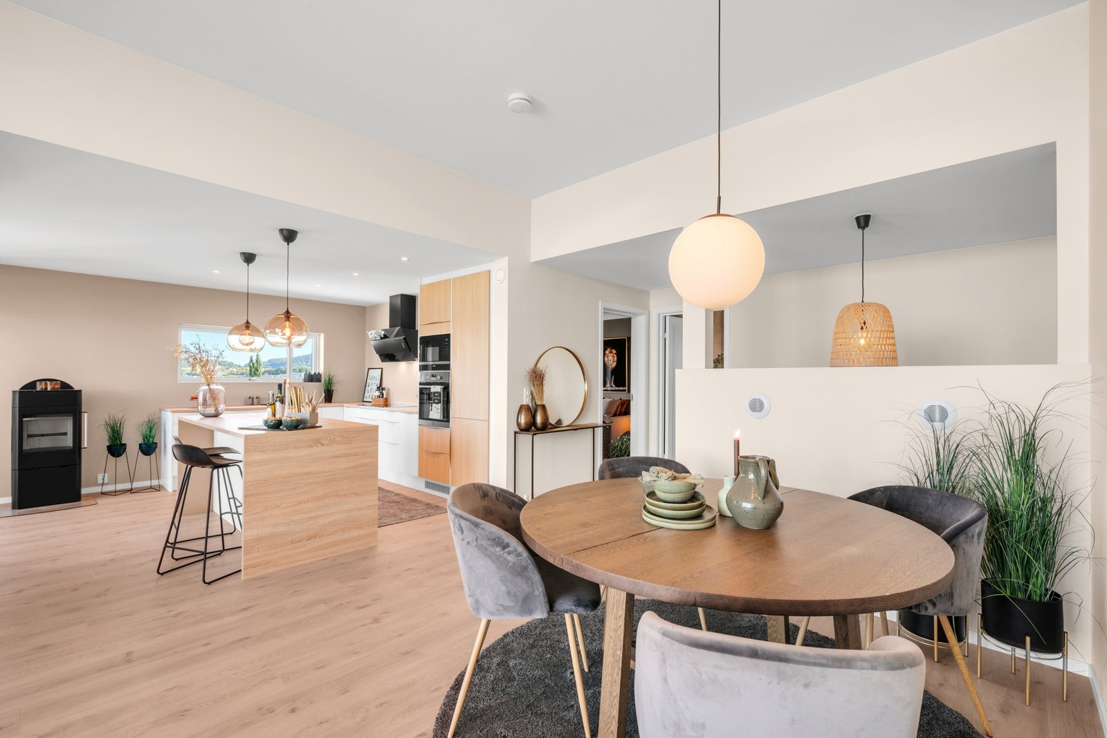 Det er lagt stor vekt på materialvalg og helhet under oppføringen av boligen. Galleribilde