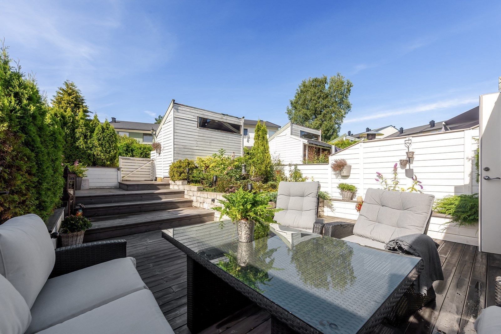 Et sjarmerende rekkehus i barnevennlige omgivelser Galleribilde