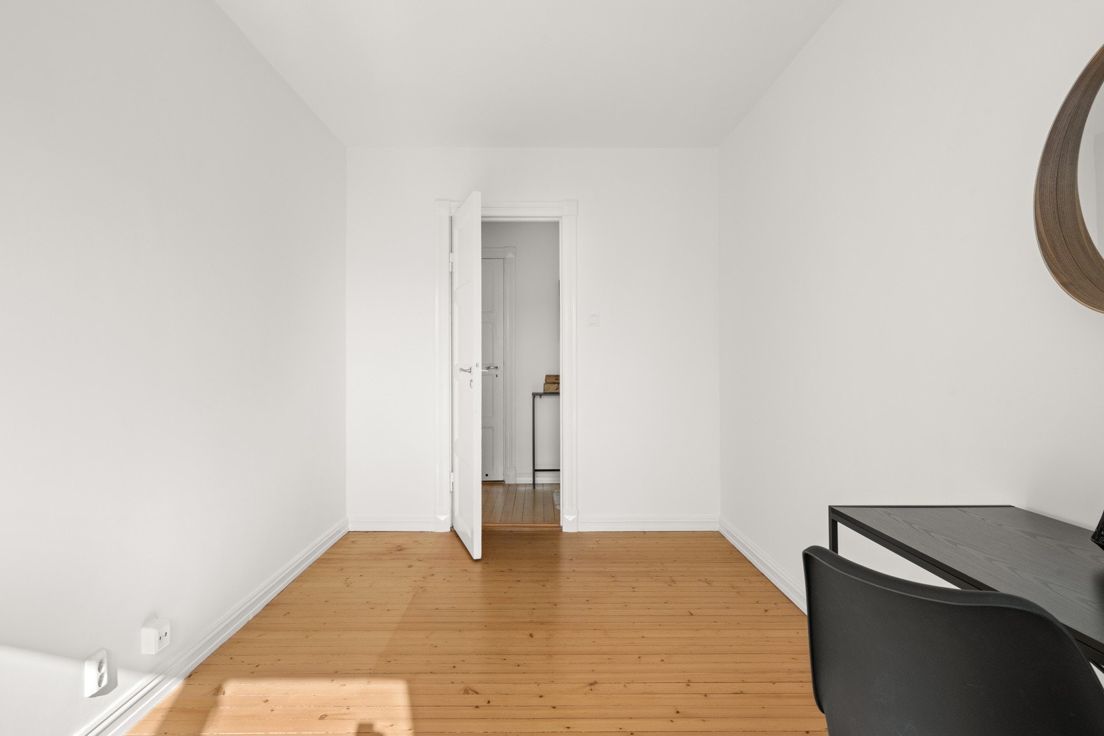 Rommet har mange bruksmuligheter og rikelig med plass til ønsket innredning. Galleribilde