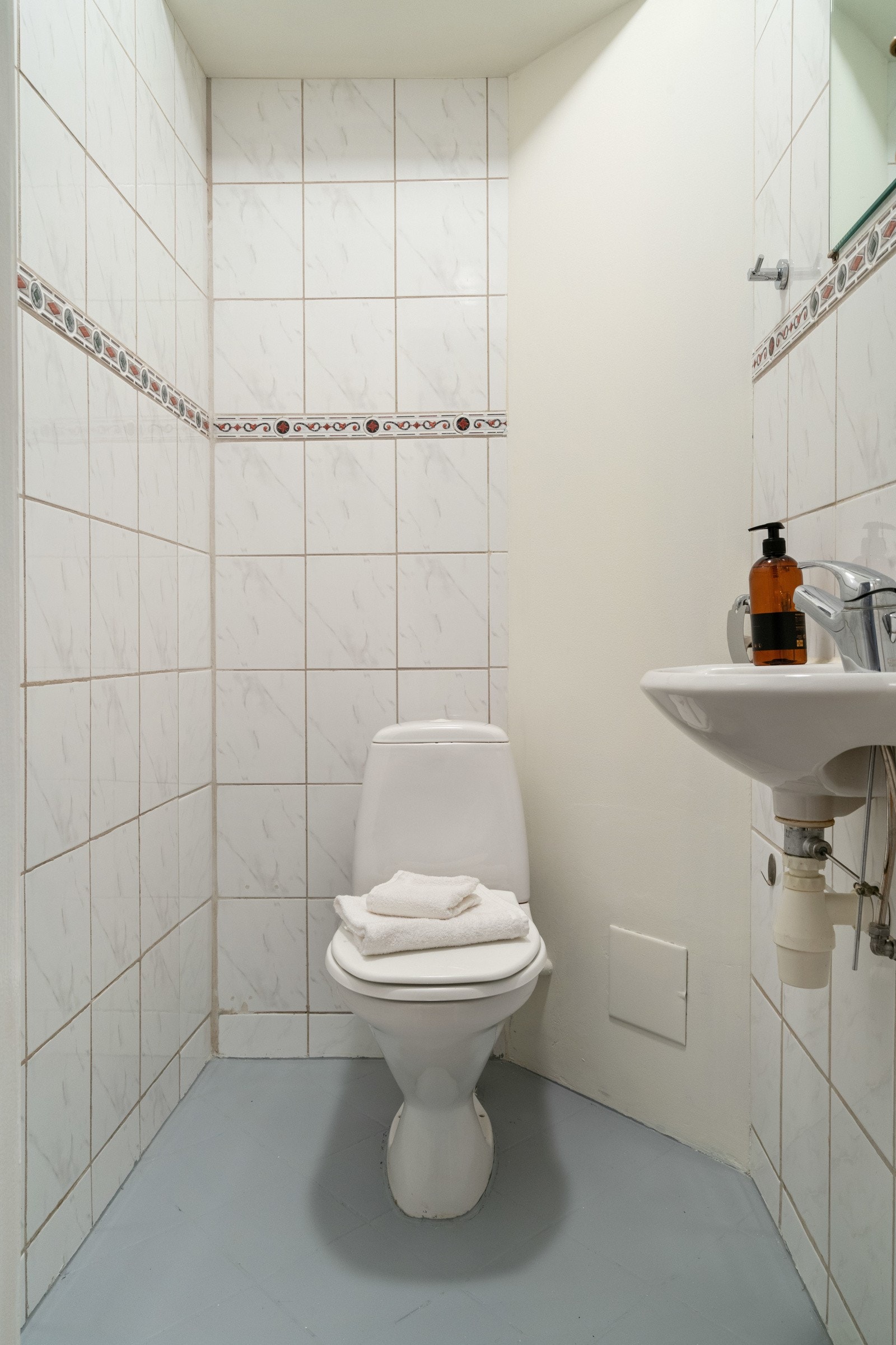 Et praktisk, separat toalett perfekt for familien ved travle morgener. Galleribilde