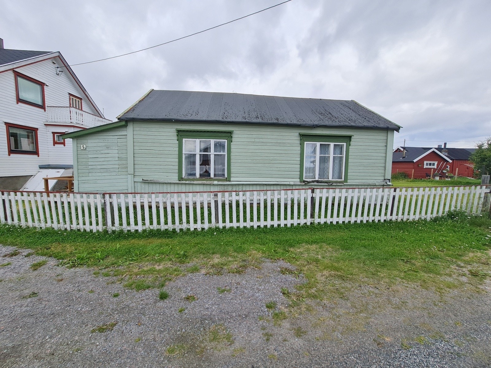 Eldre bolighus/anneks Galleribilde