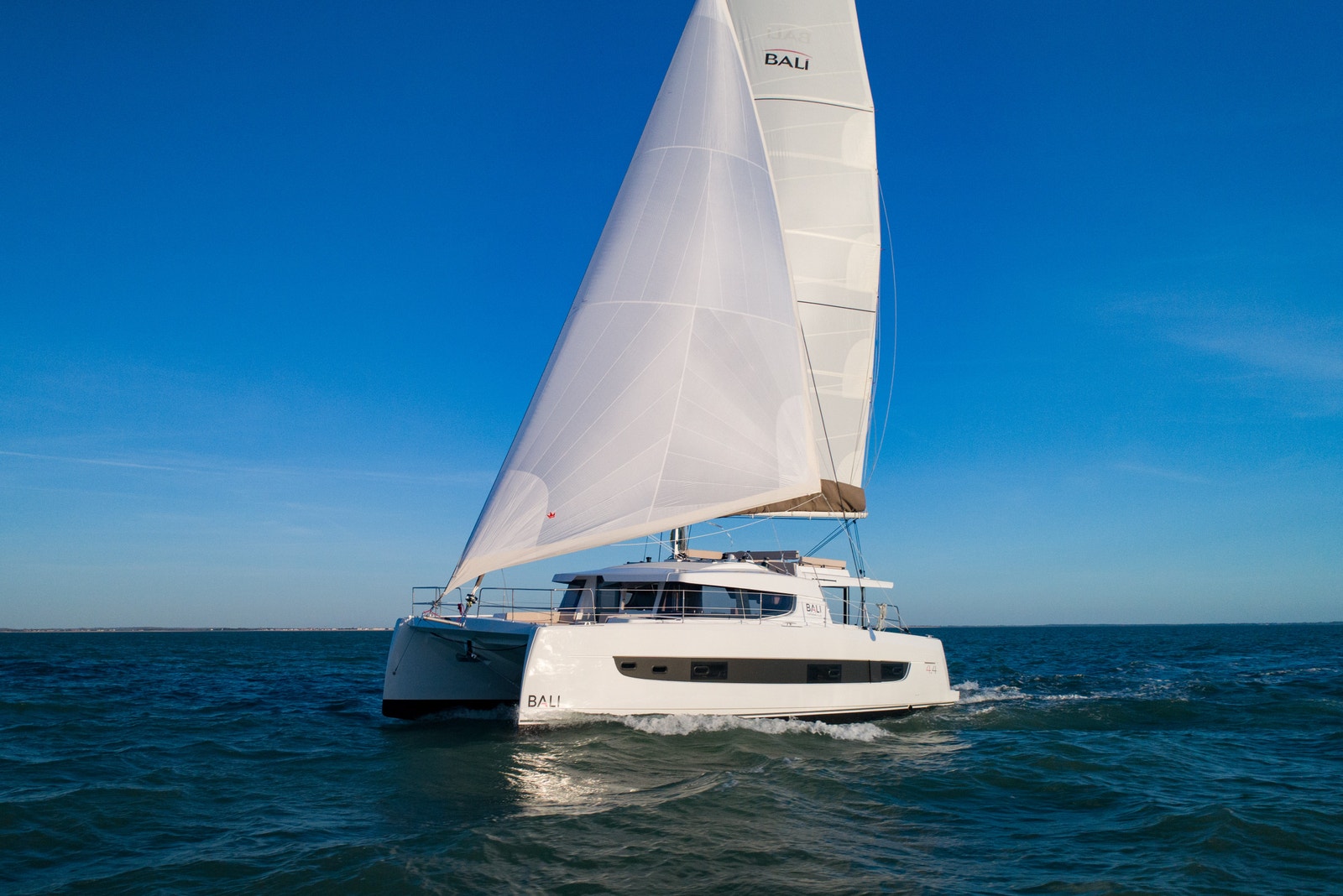 Nyhet BALI 4.4 katamaran, 4 lugarer, priset med utstyr... 10