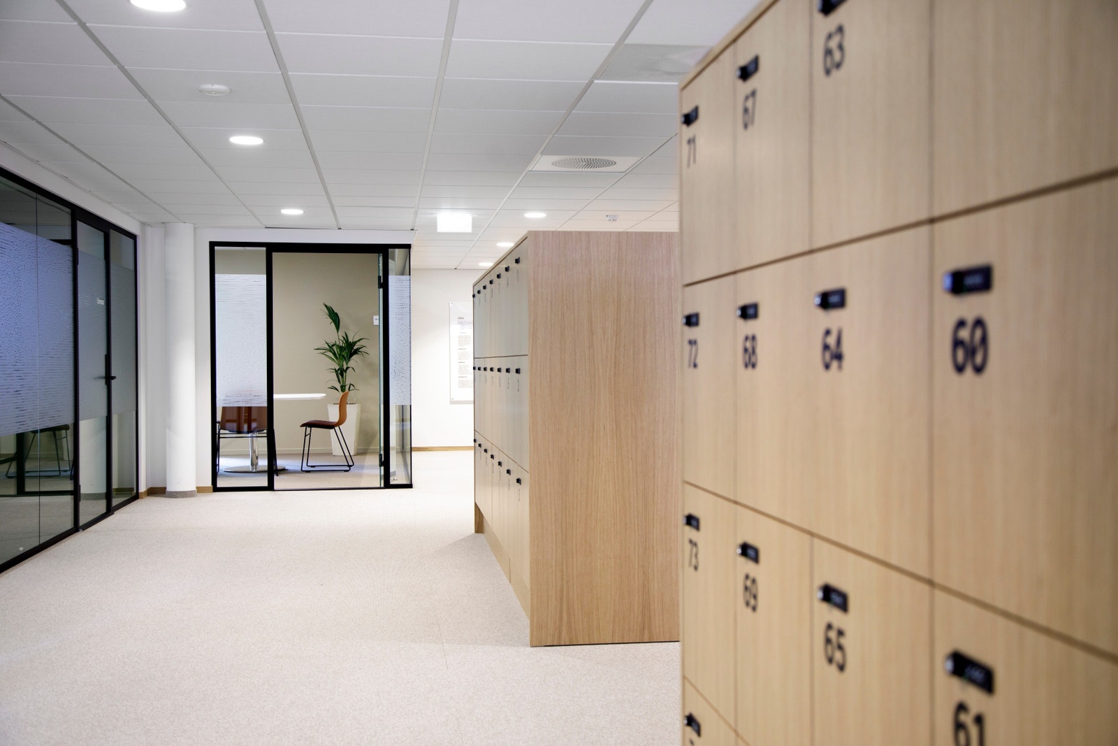 Referansebilder fra et tilsvarende kontorareal i eiendommen. Galleribilde