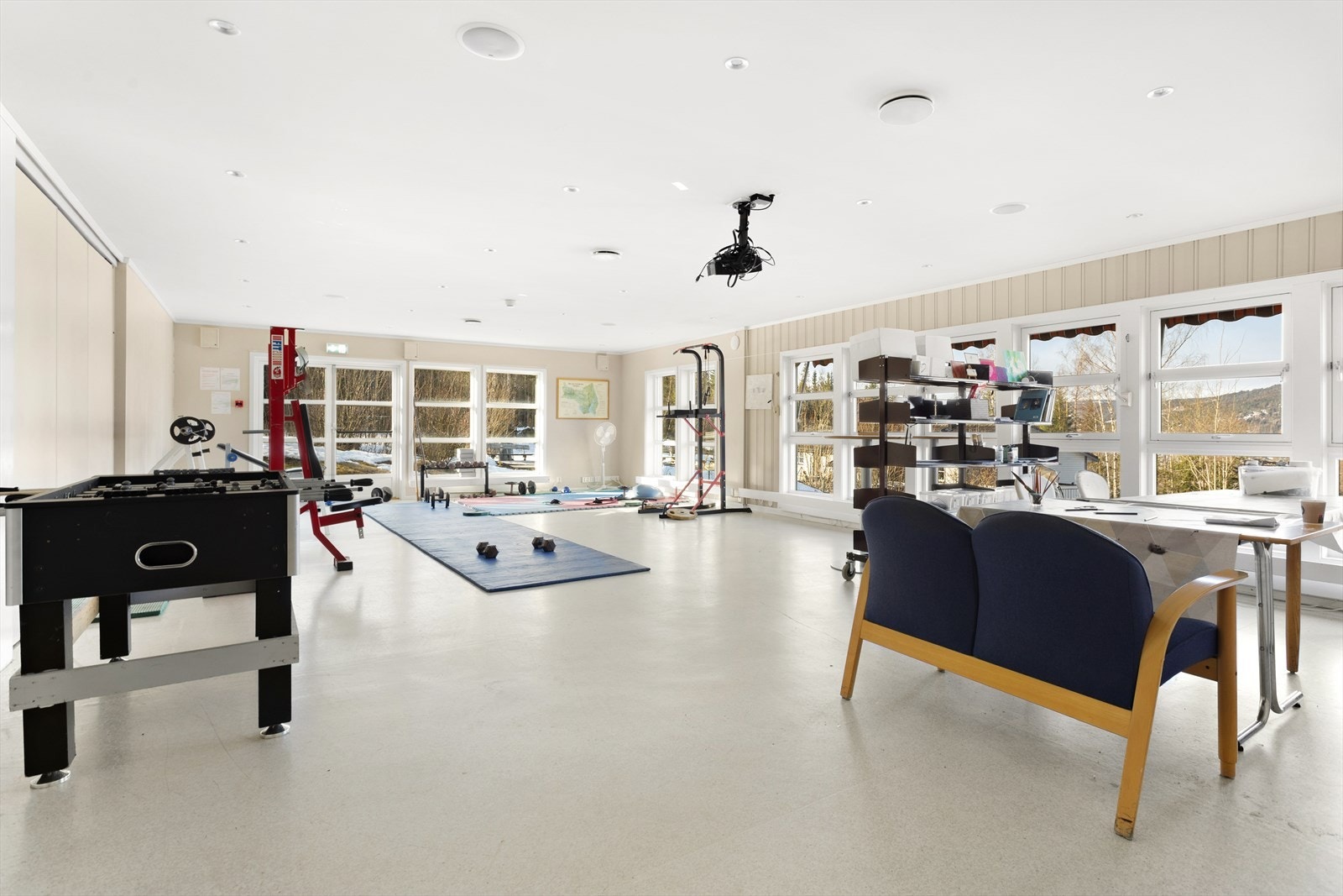 Hovedbygning. Galleribilde