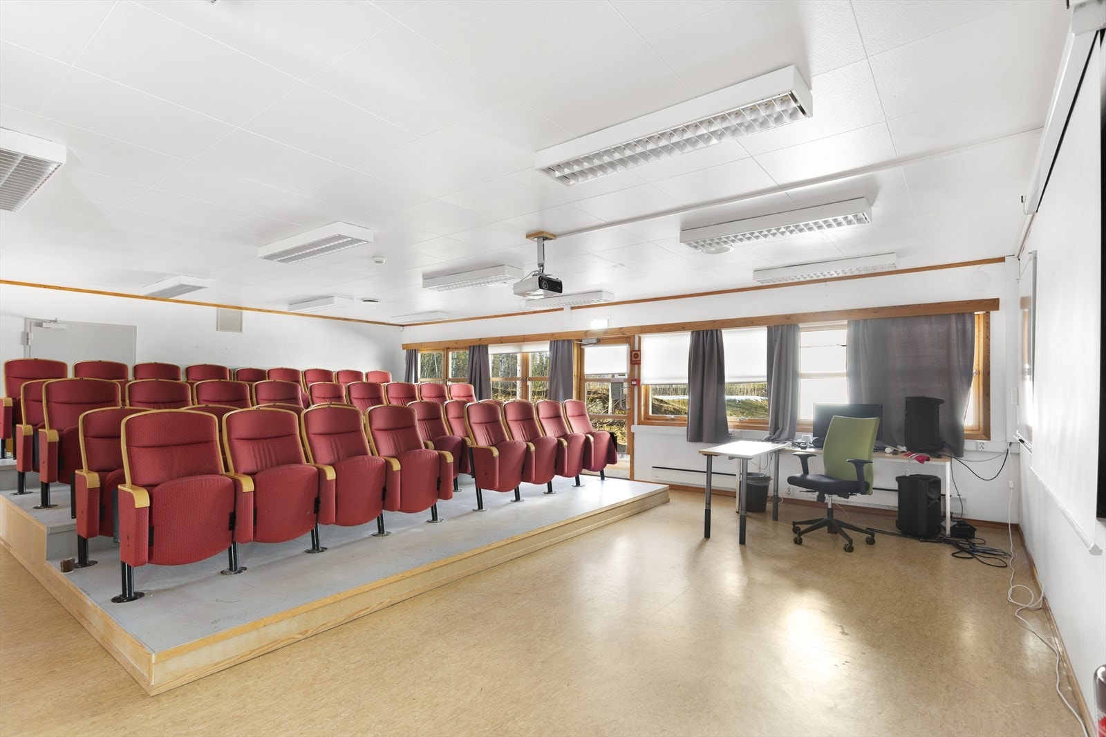 Hovedbygning. Galleribilde