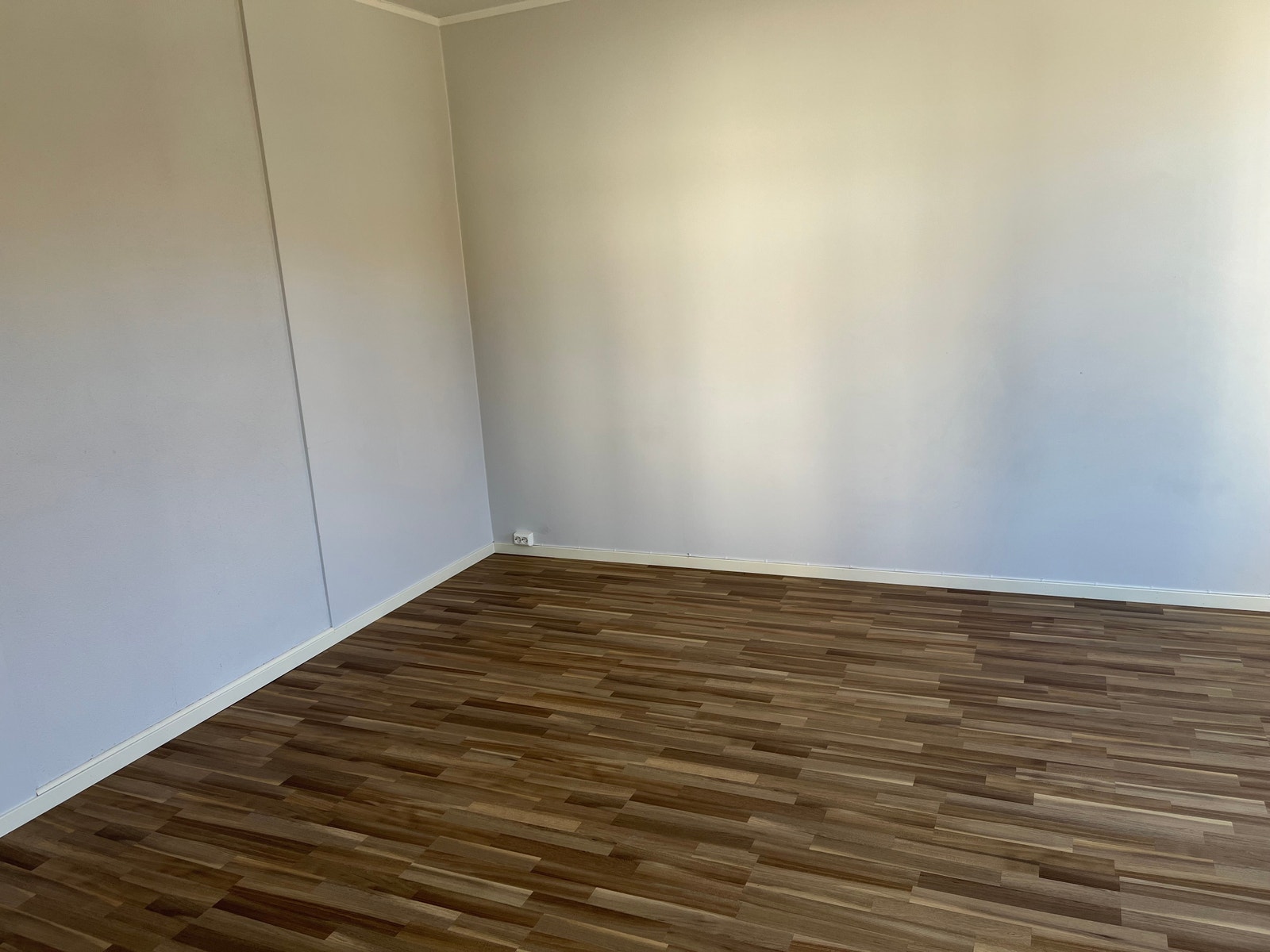 Viser stuen. Galleribilde