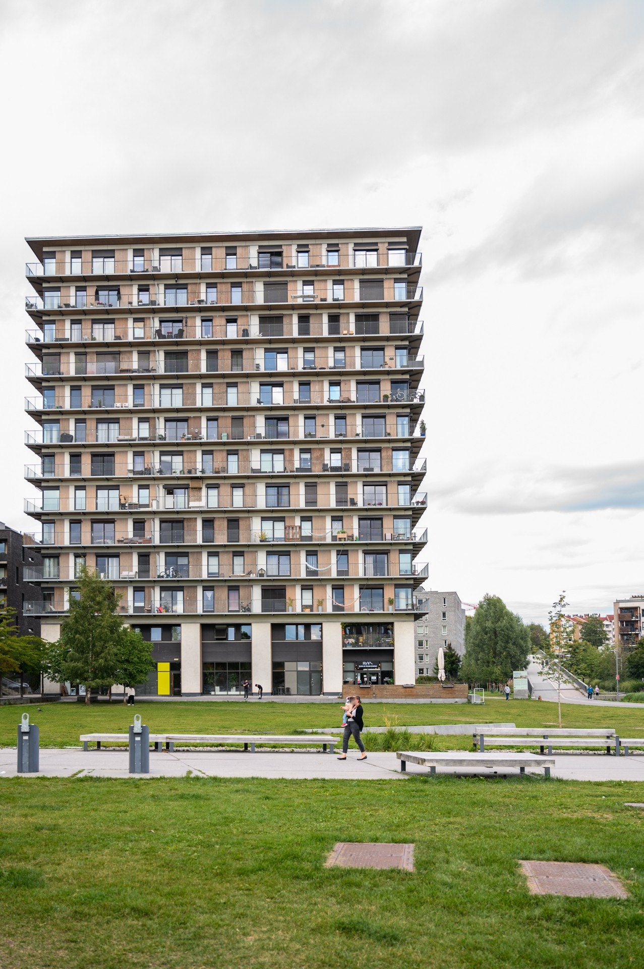 Flere grøntområder rundt bygget Galleribilde