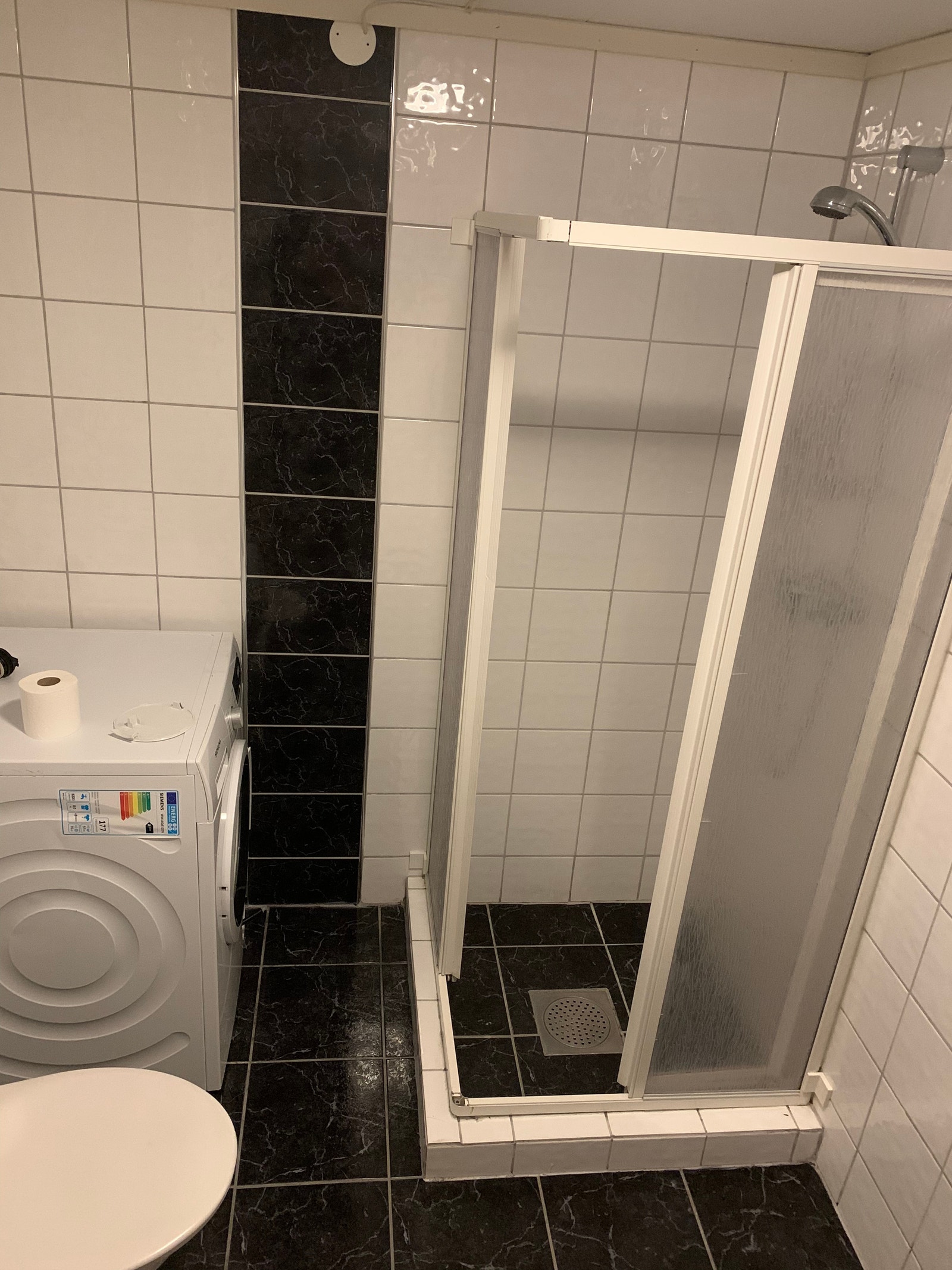 Bad/ Vaskemaskin Galleribilde