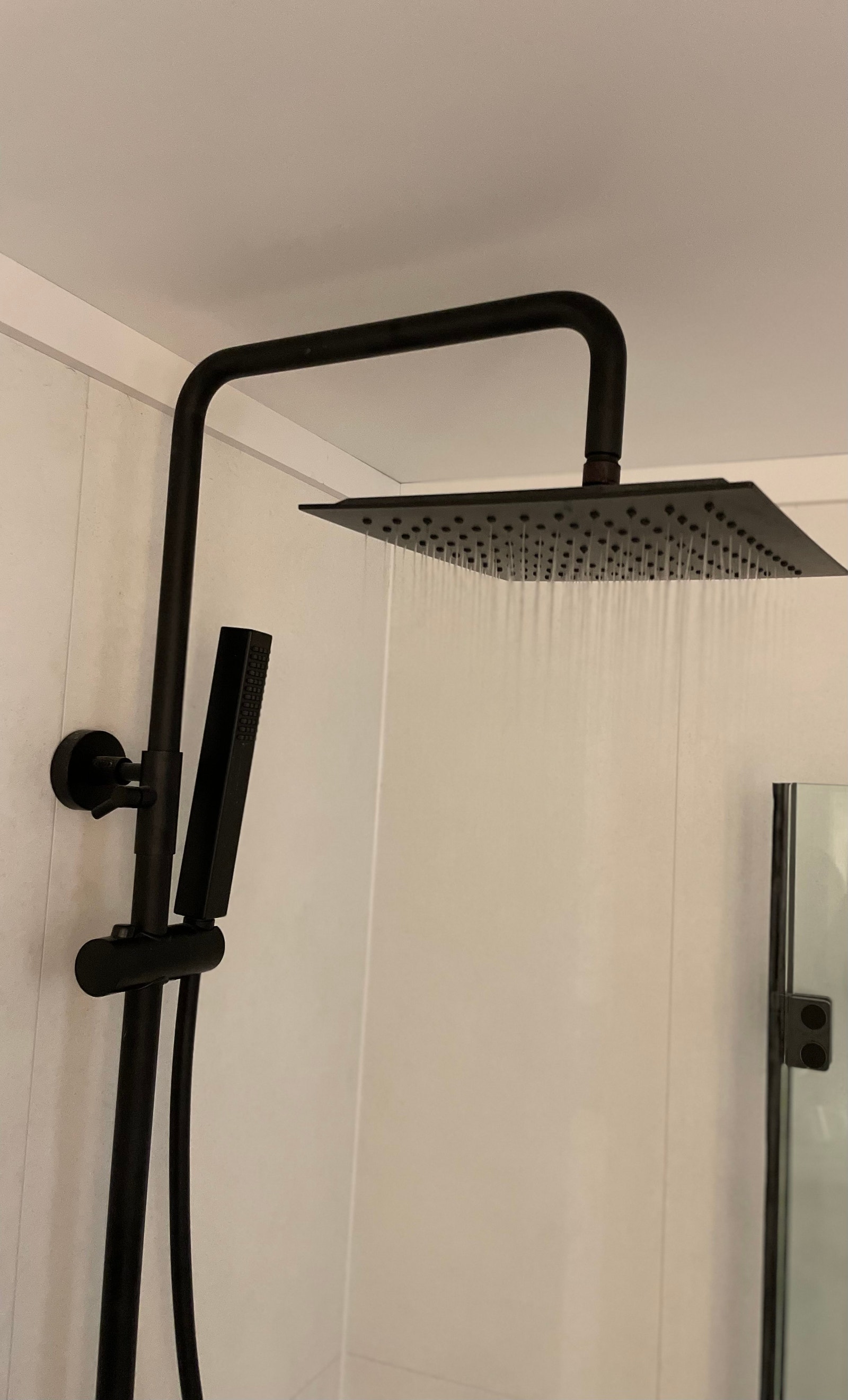 Rainshower Galleribilde