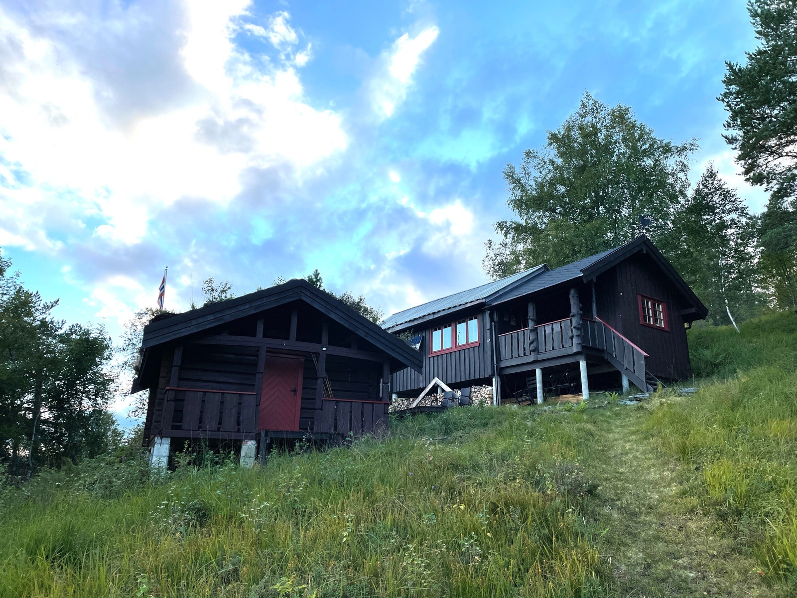 Anneks og hytte Galleribilde