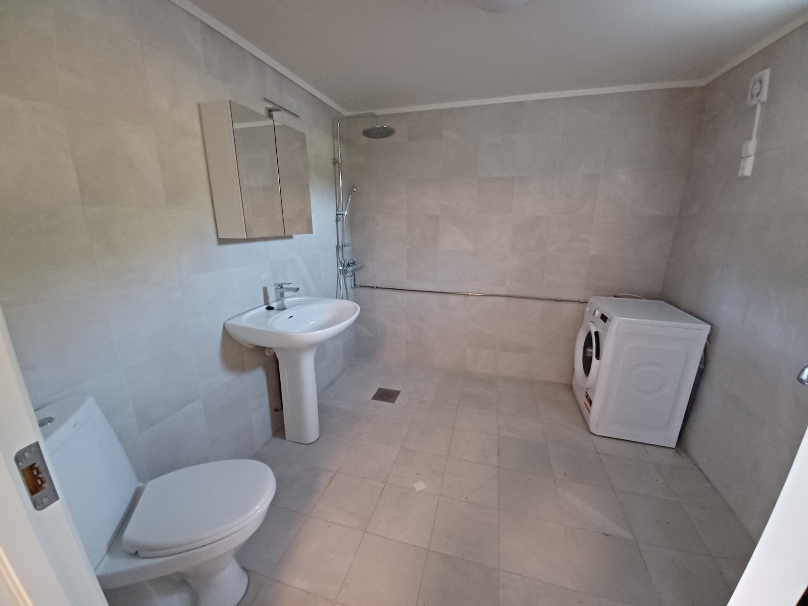 Bad ink. vaskemaskin. El-gulvvarme. Galleribilde