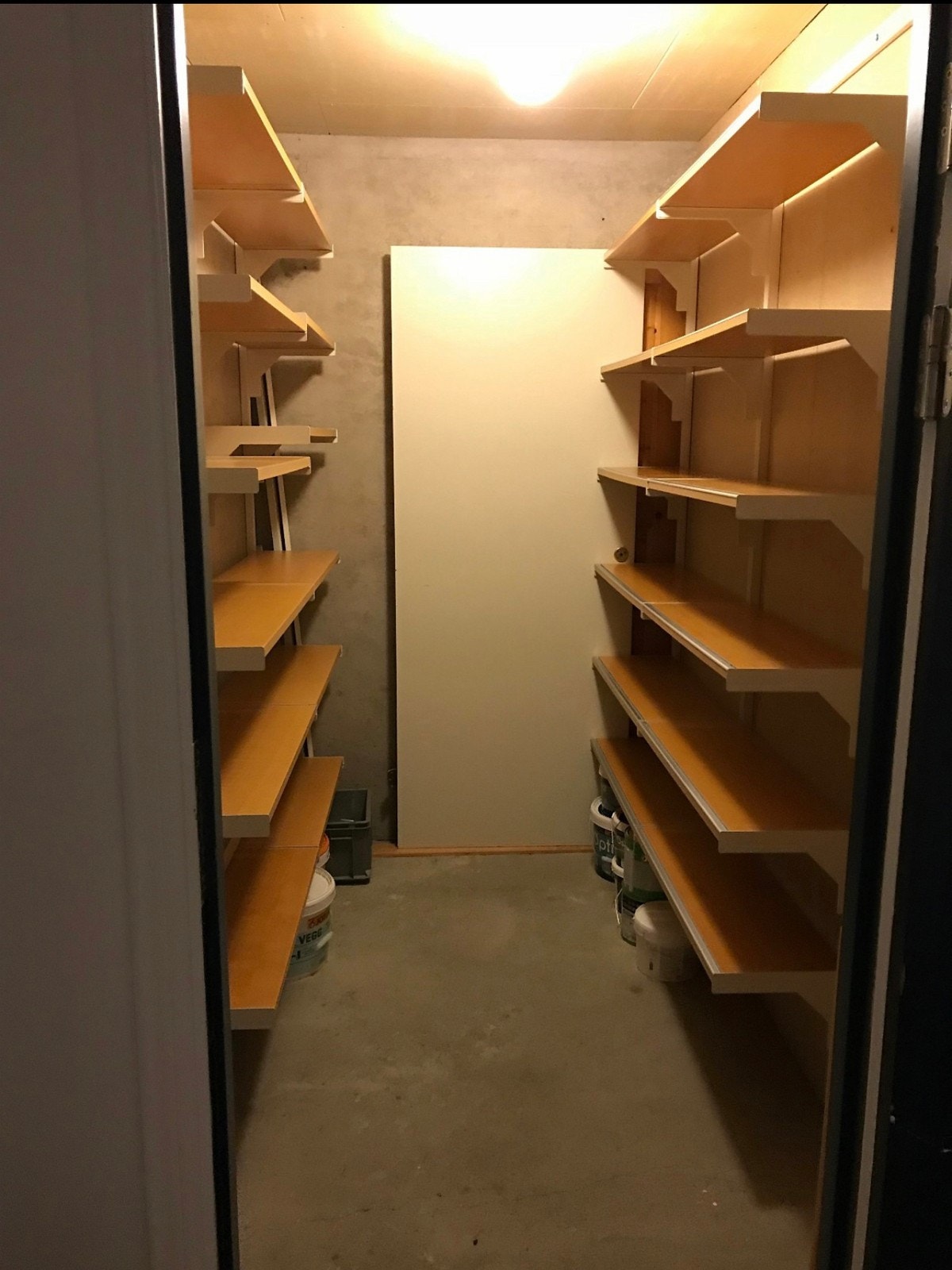 Bod med masse lagringplass Galleribilde