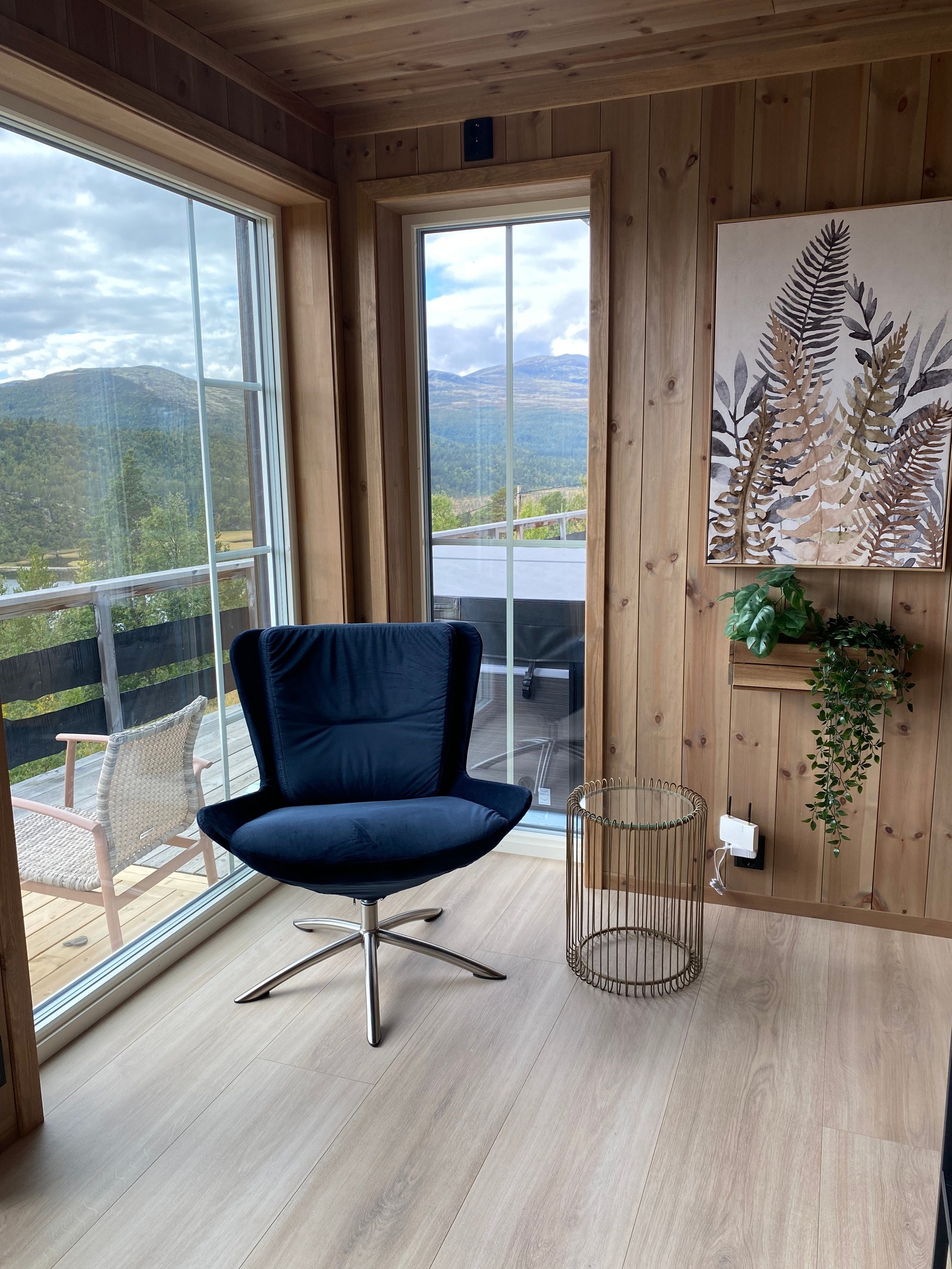 Godstol med utsikt Galleribilde