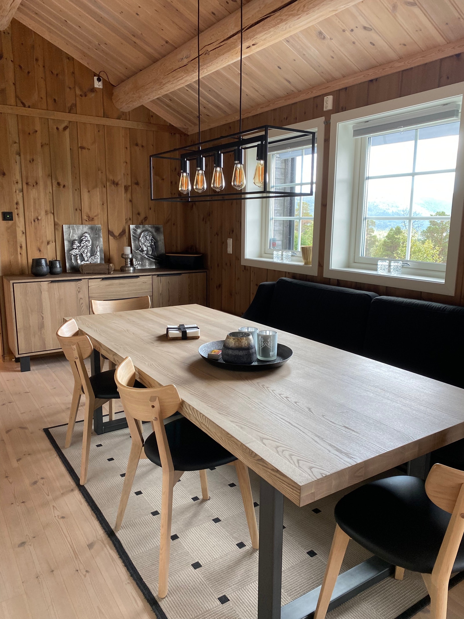 Spisestue med god komfort Galleribilde