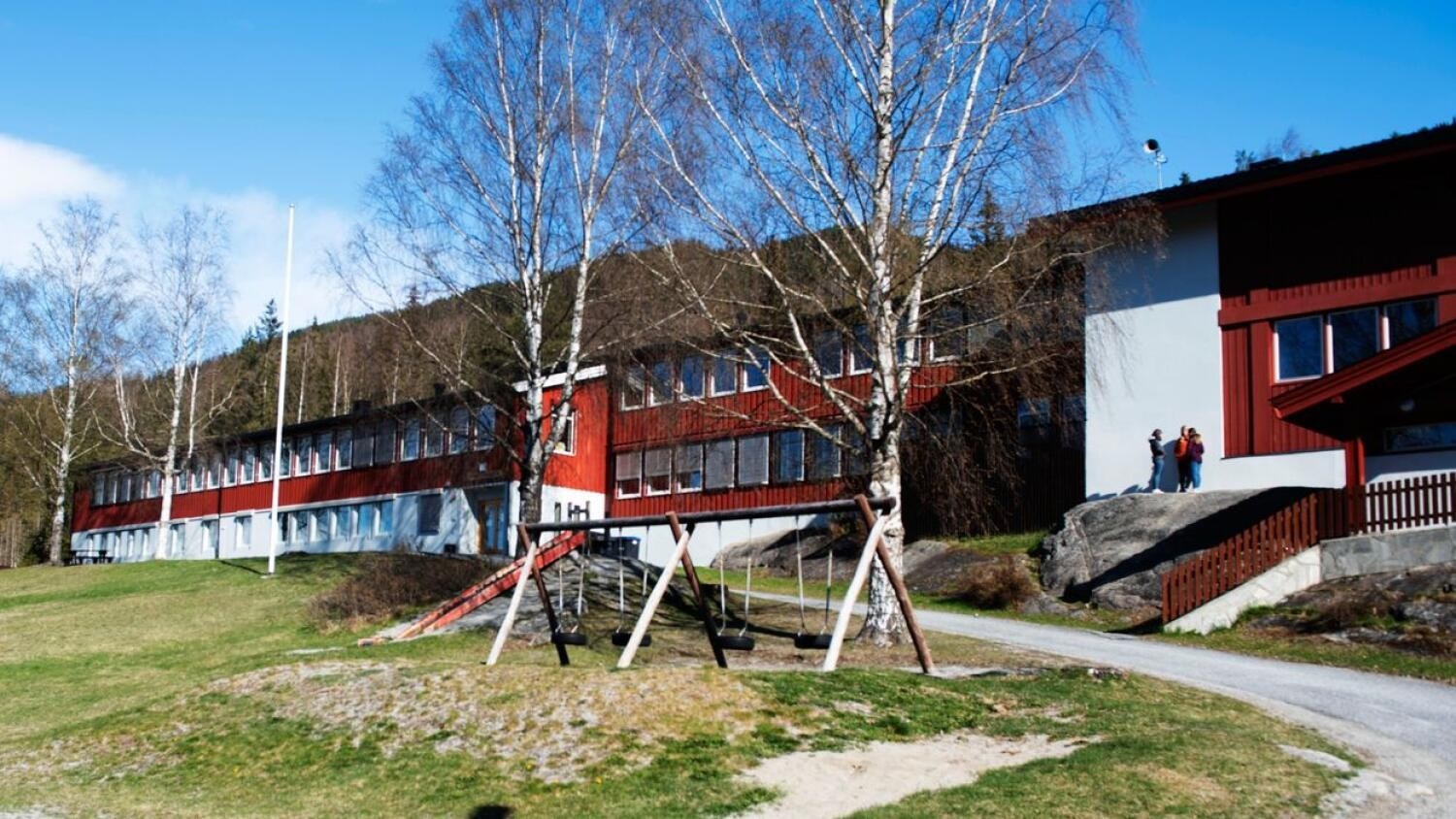 Torpo skule er ein skule for 1.-7. trinn med ca 60 elevar. Galleribilde