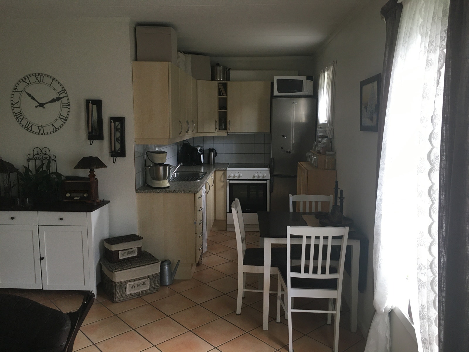 Kjøkken fra stue Galleribilde