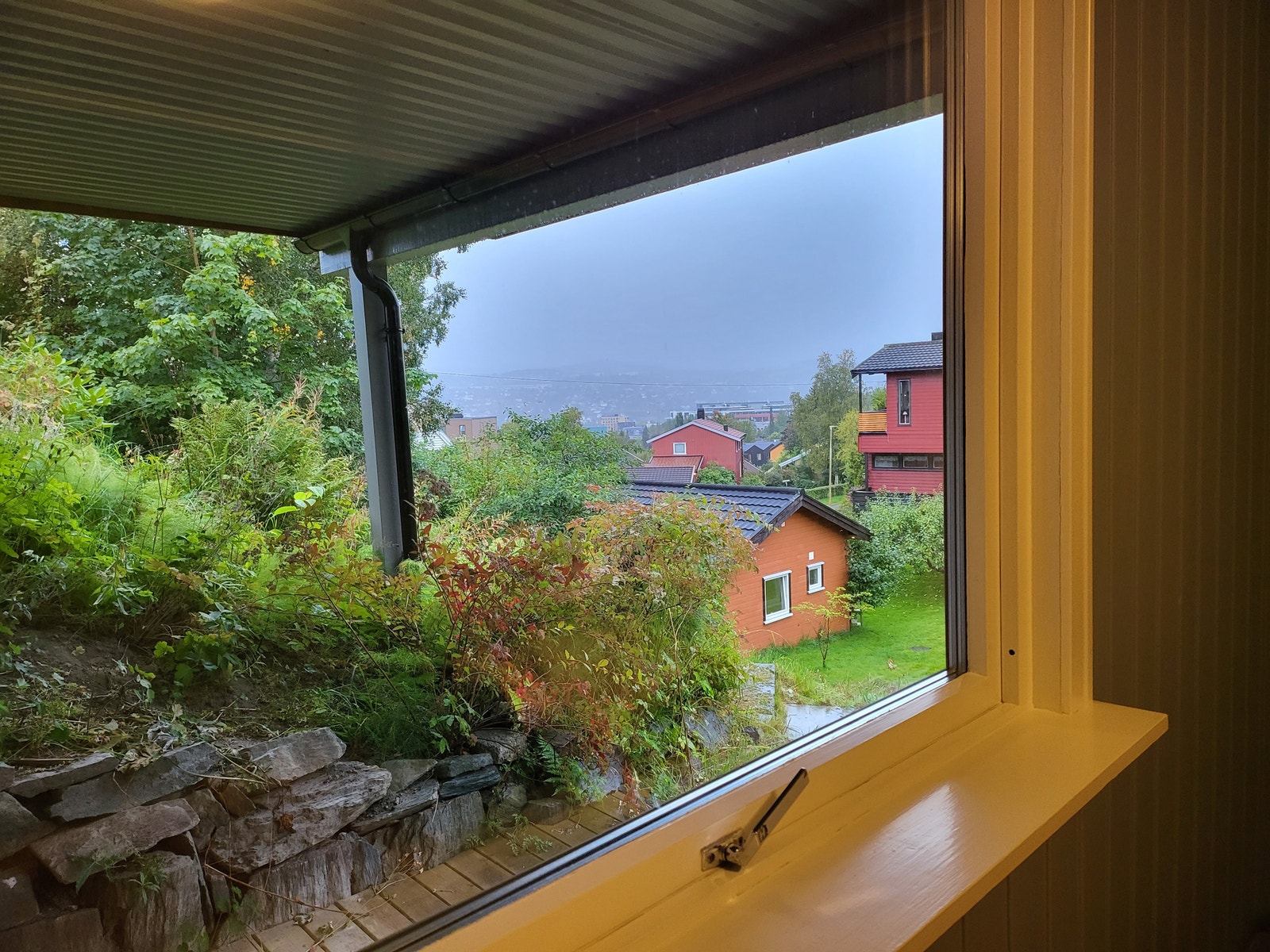 Utsikt fra soverom vindu Galleribilde