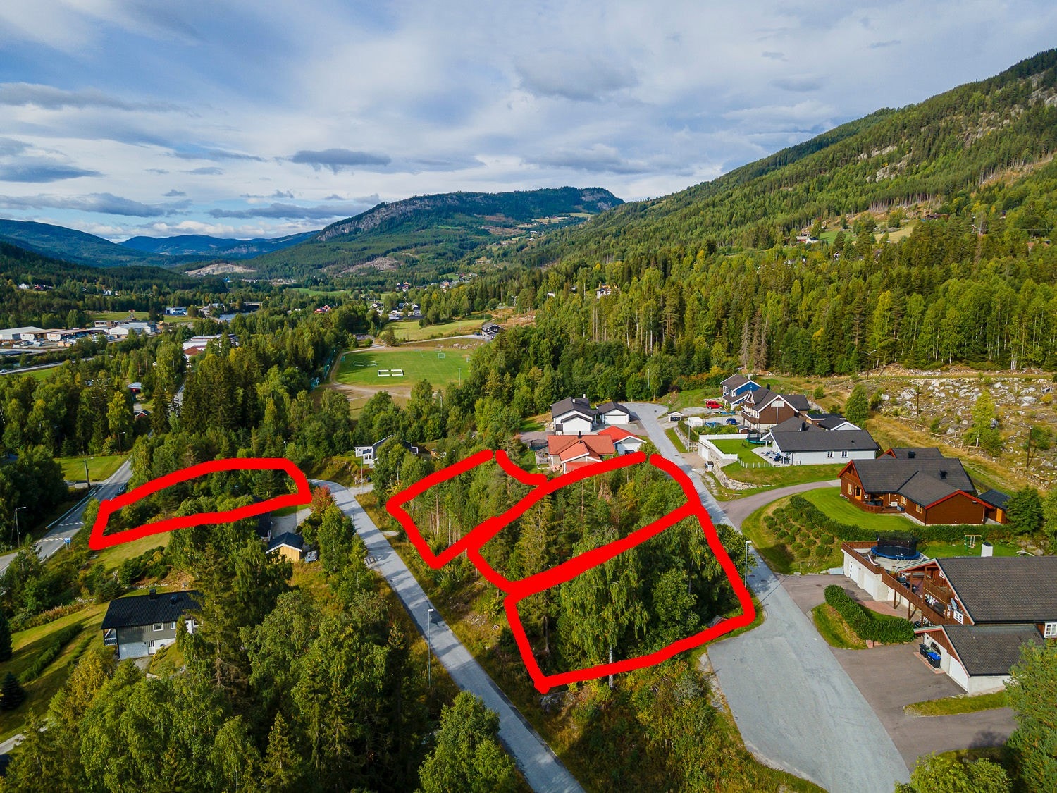 Fire ledige tomter i Bakken I på Torpo Galleribilde