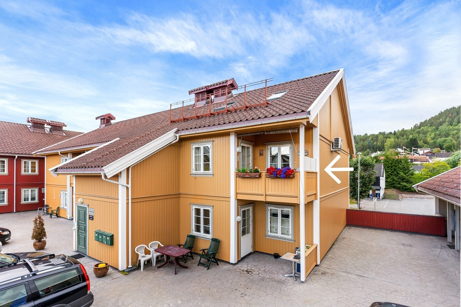 Balkong mot bakgården fra soverom 1 Galleribilde