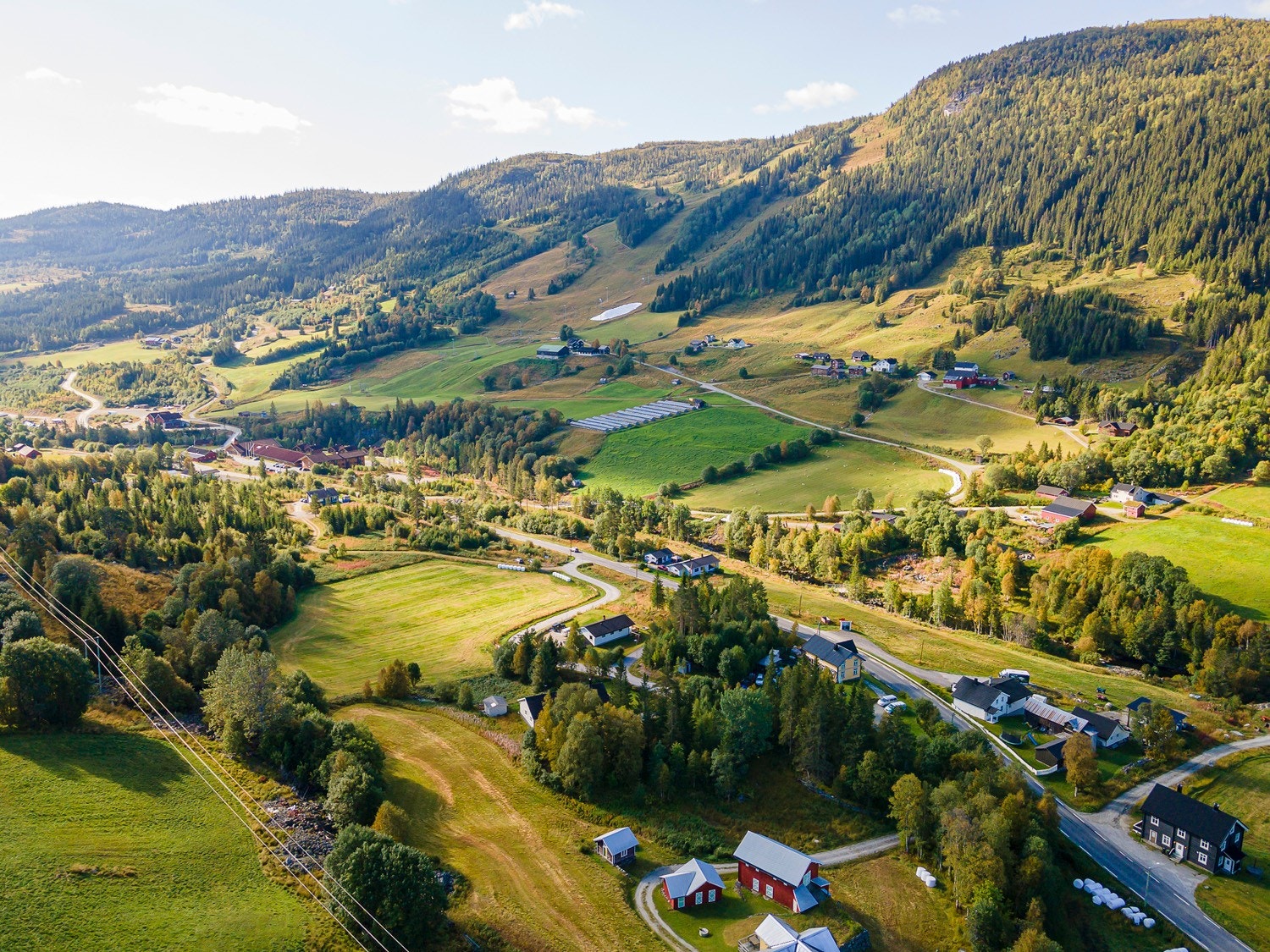 Bustadfeltet ligg nært Ål skisenter Galleribilde