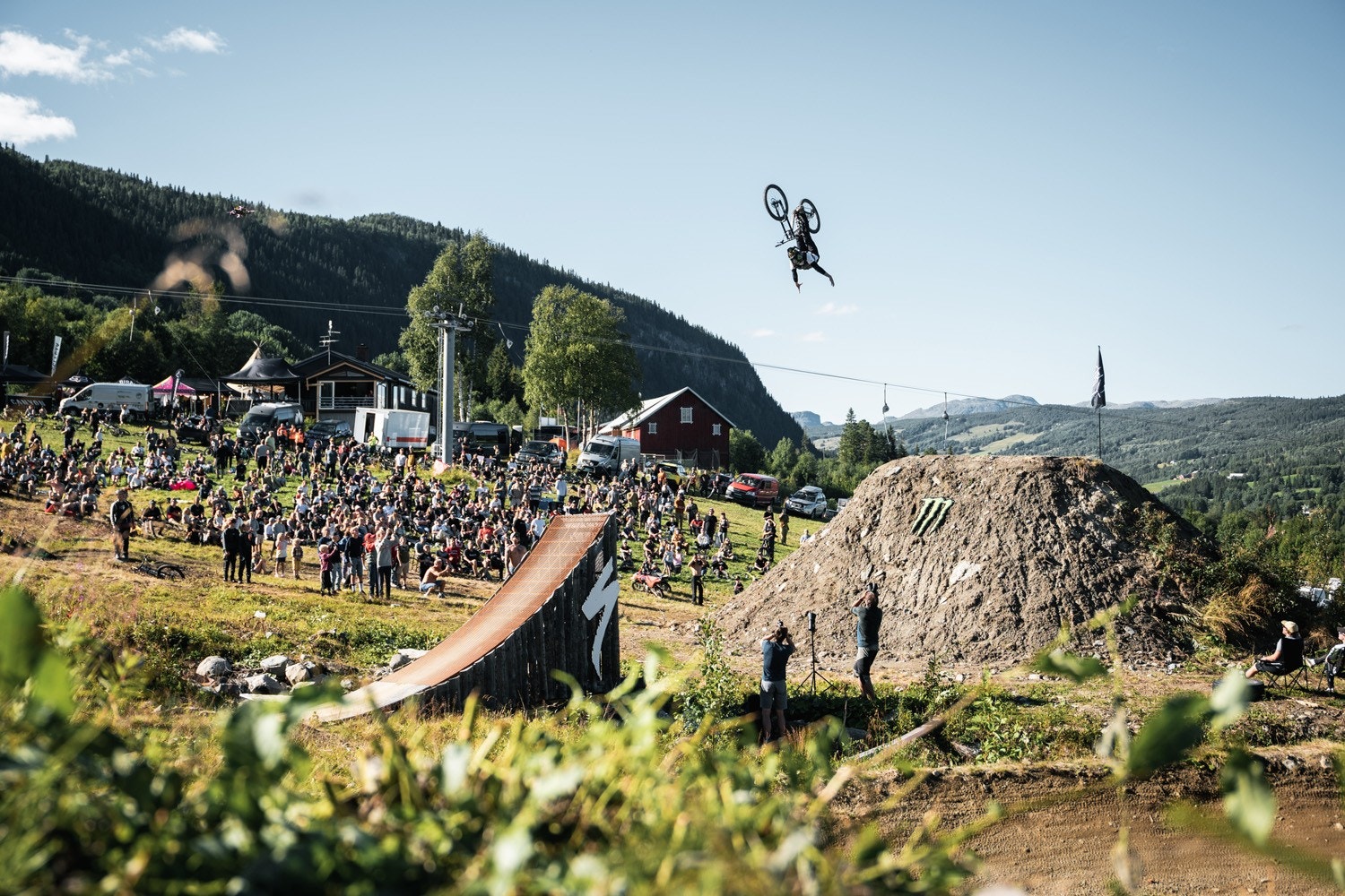 Vesle Votndalen er arena for halsbrekkande stunts Galleribilde