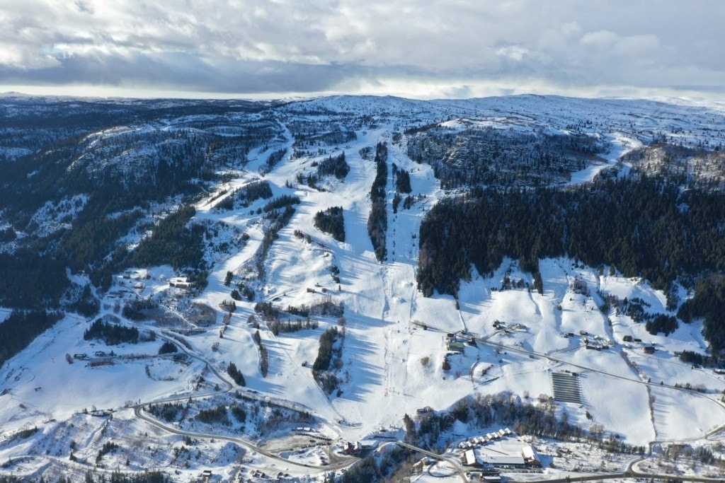 I gangavstand til bustadfeltet finn du Ål skisenter, ein av Noregs beste alpinbakkar. Galleribilde