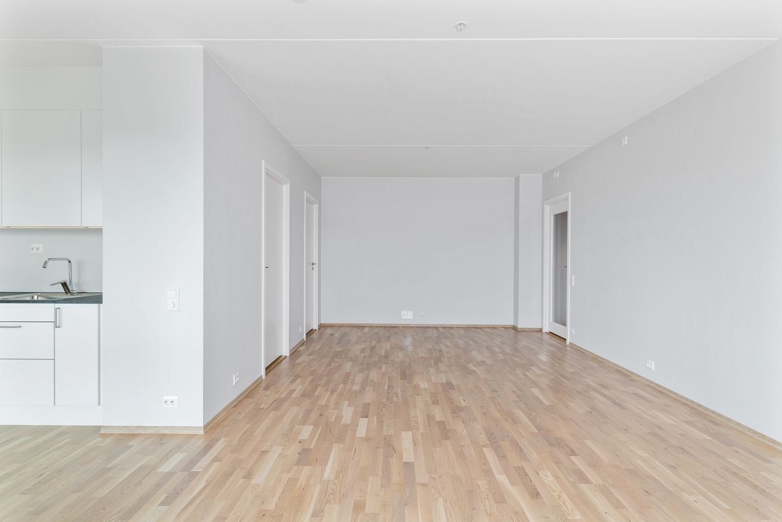 God plass til møblering av sittegruppe og spisebord Galleribilde